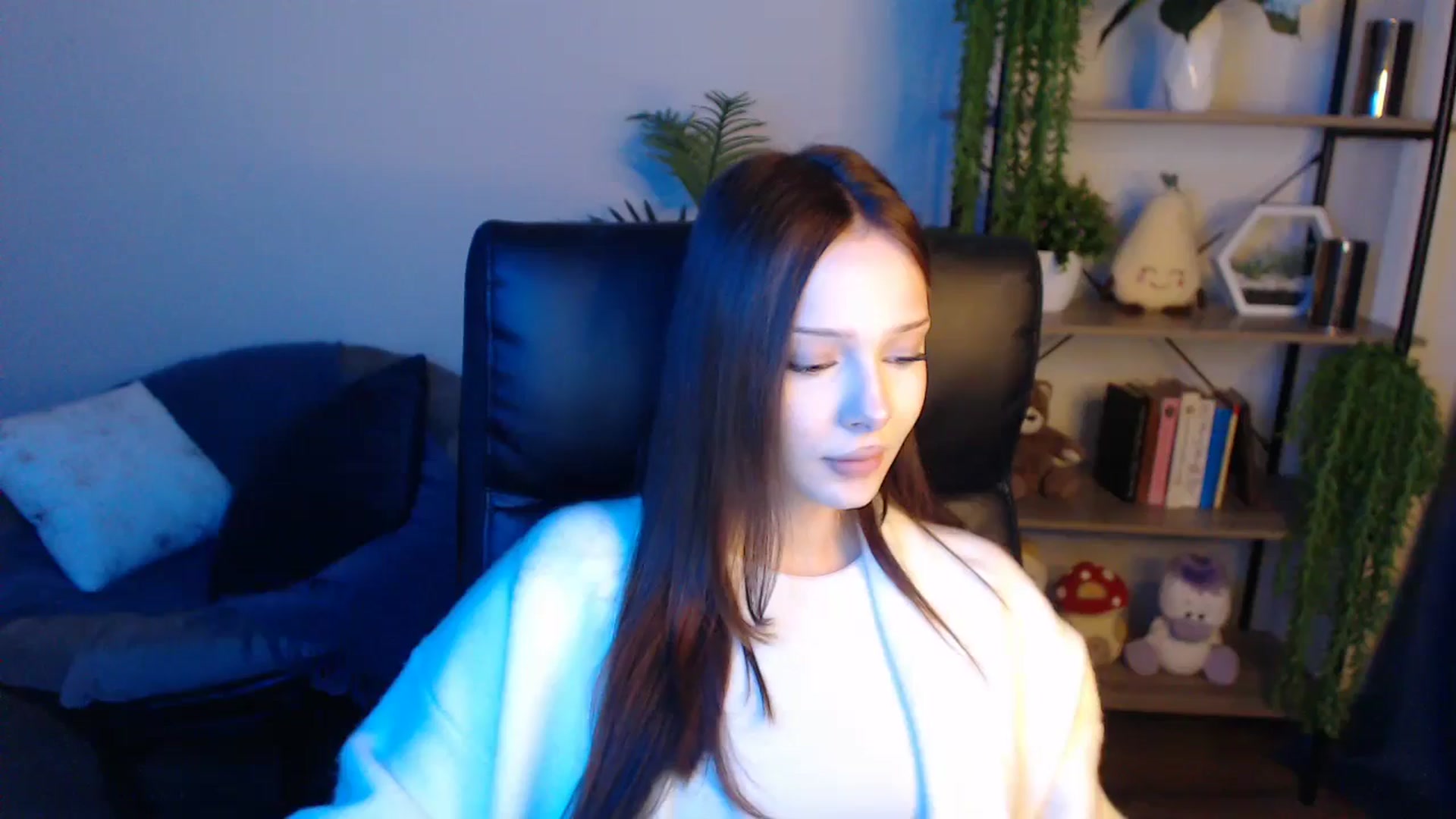 Gallery image thumbnail from KateManelli's myfreecams stream on, 04/22/2025, 12:47 image 1 of 20