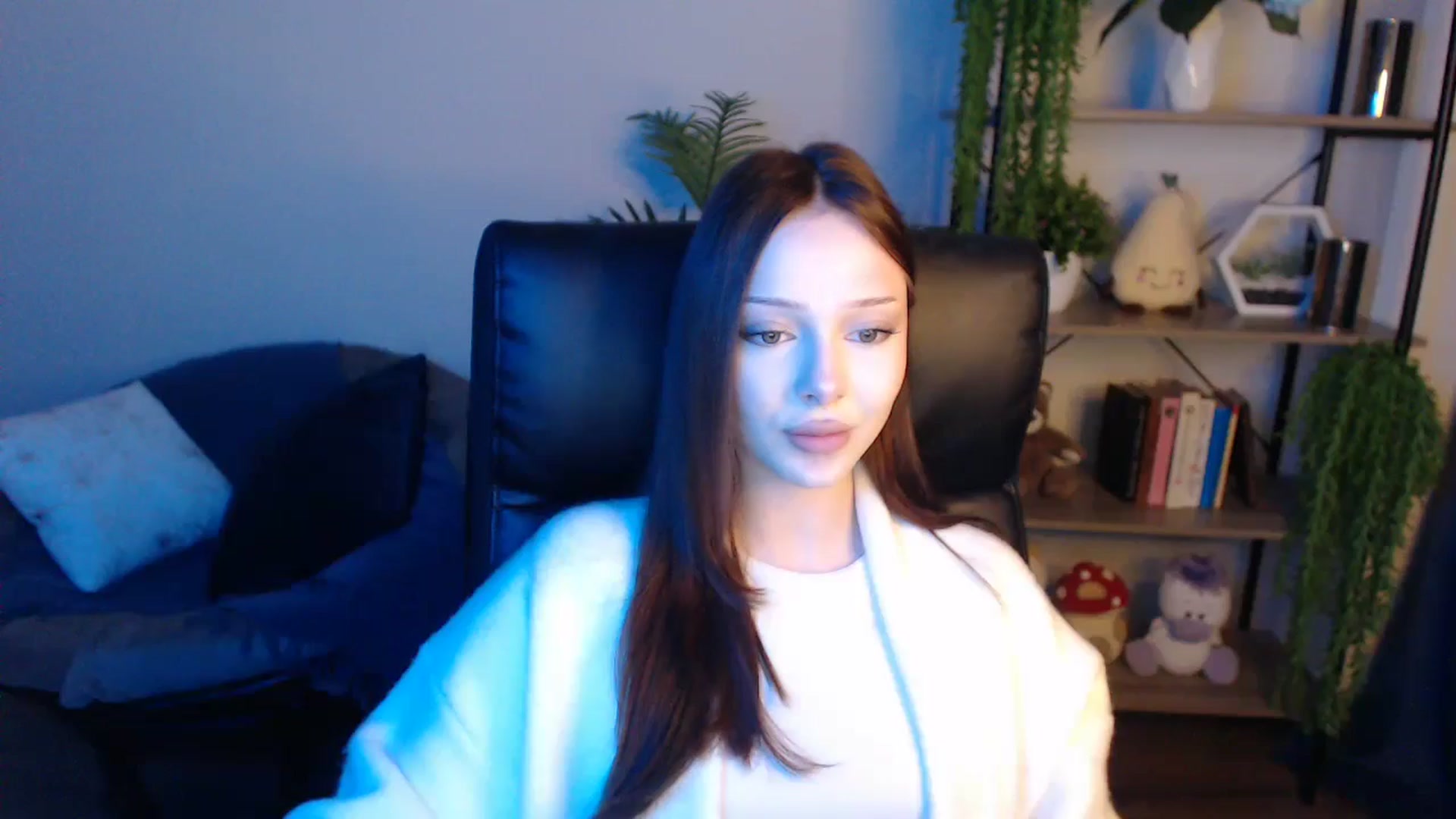 Gallery image thumbnail from KateManelli's myfreecams stream on, 04/22/2025, 12:47 image 2 of 20