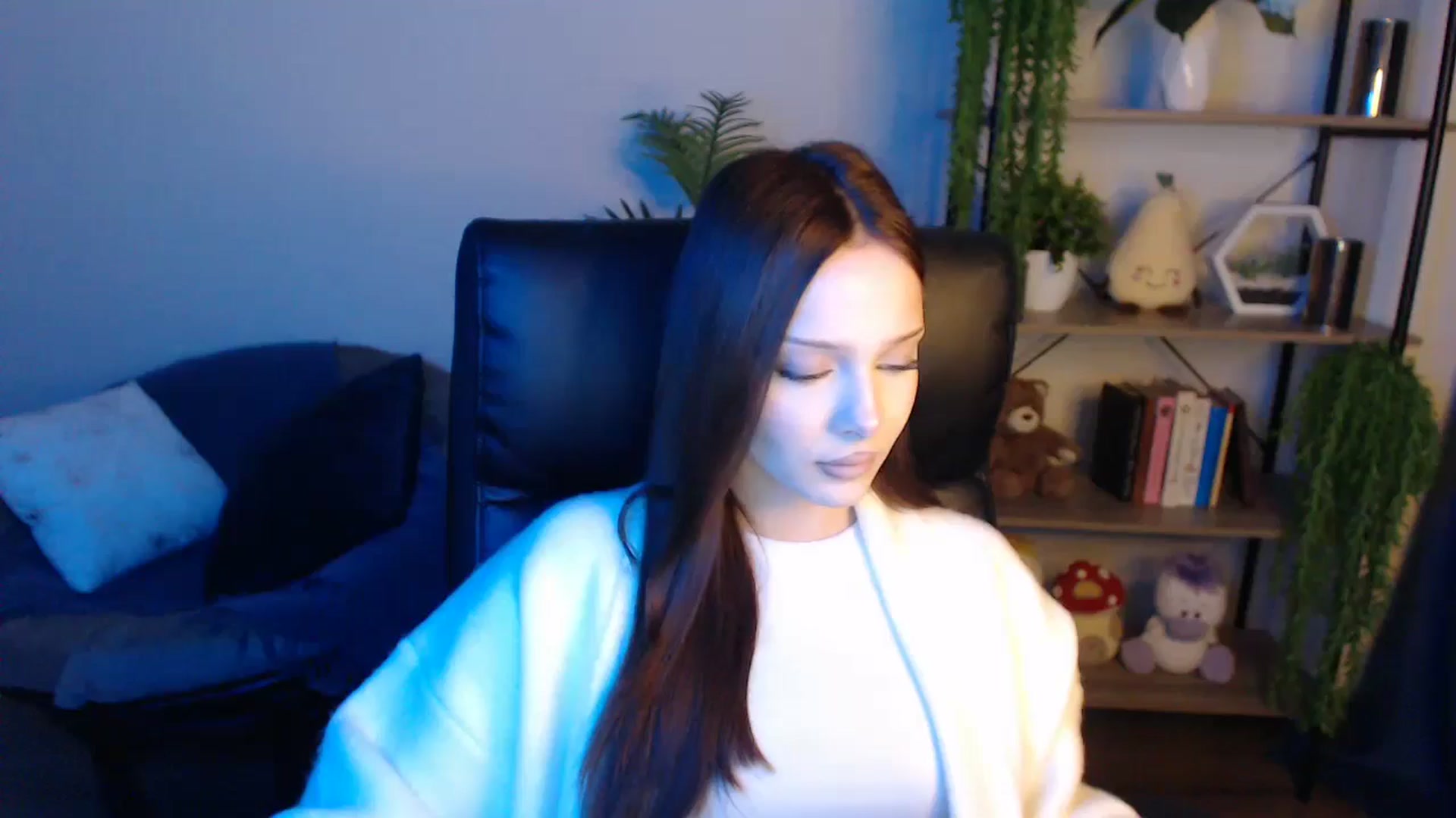 Gallery image thumbnail from KateManelli's myfreecams stream on, 04/22/2025, 13:47 image 1 of 20