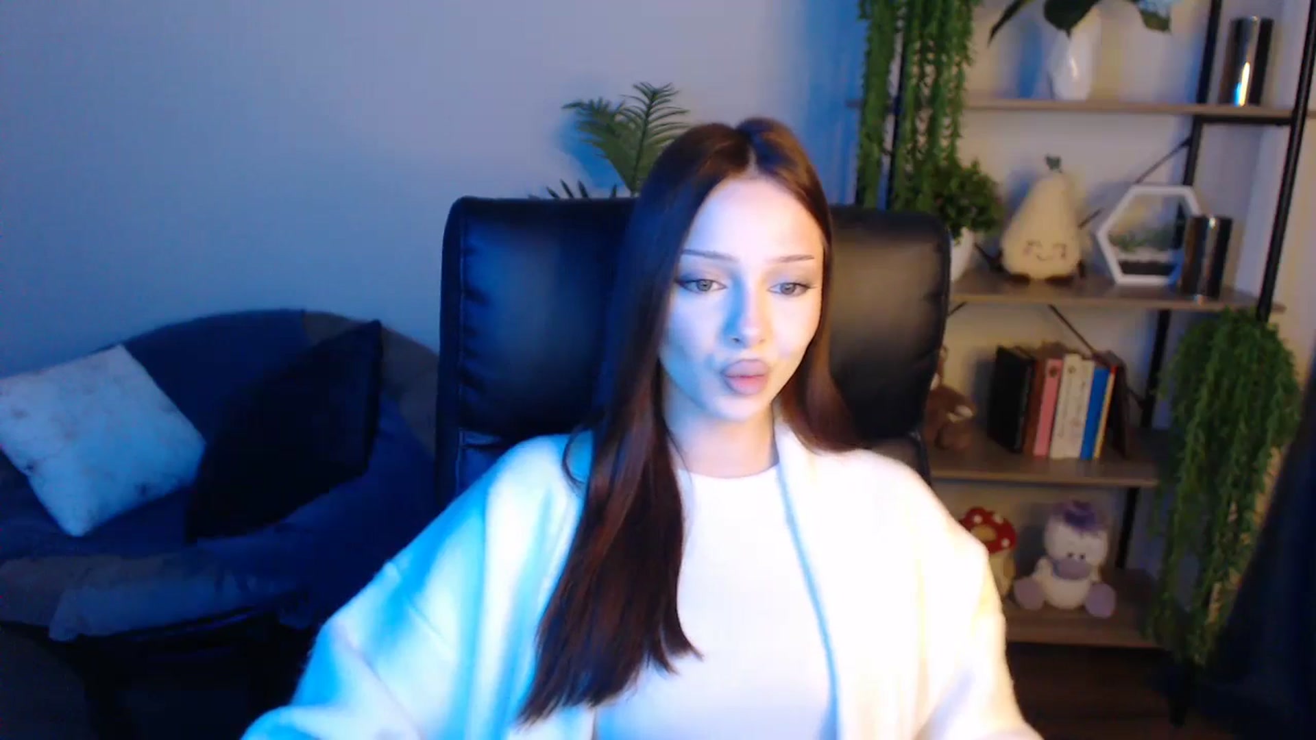 Gallery image thumbnail from KateManelli's myfreecams stream on, 04/22/2025, 13:47 image 2 of 20