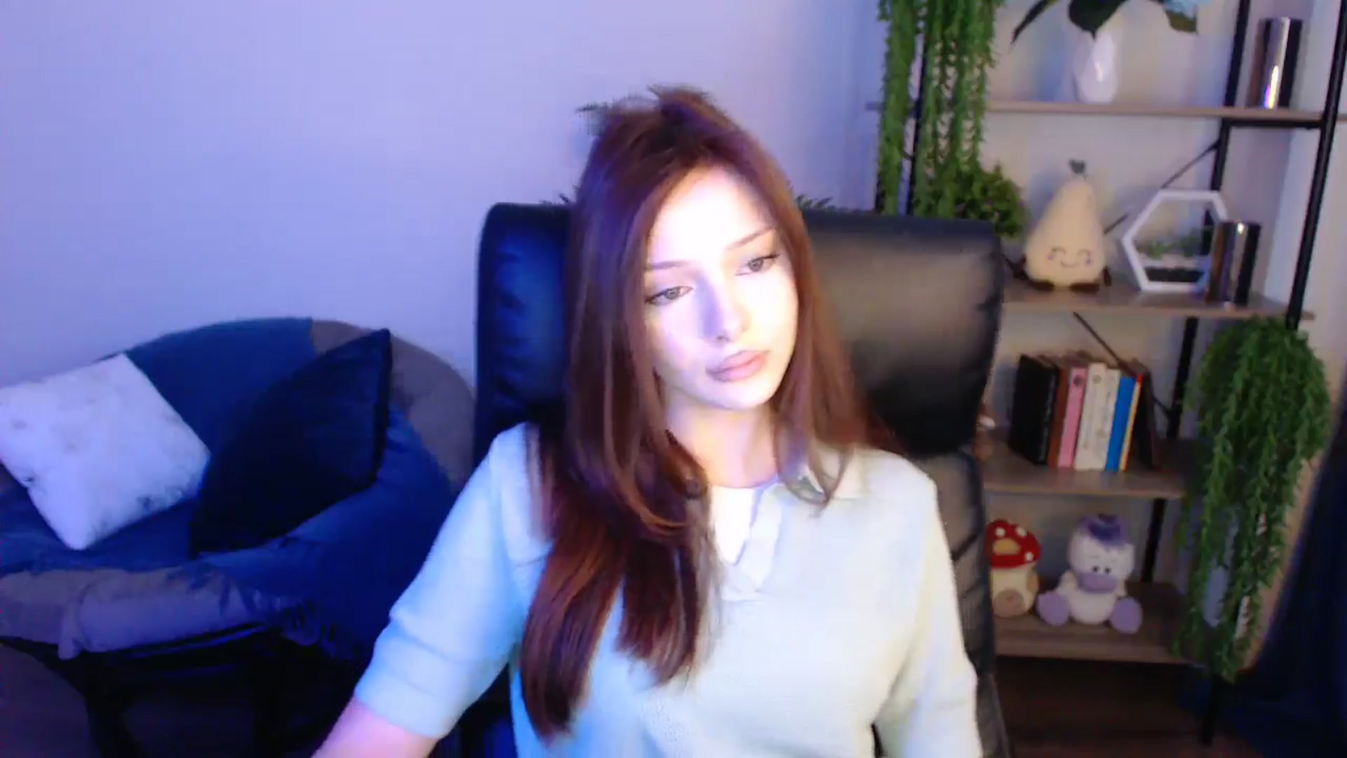 Gallery image thumbnail from KateManelli's myfreecams stream on, 04/25/2025, 08:44 image 13 of 20