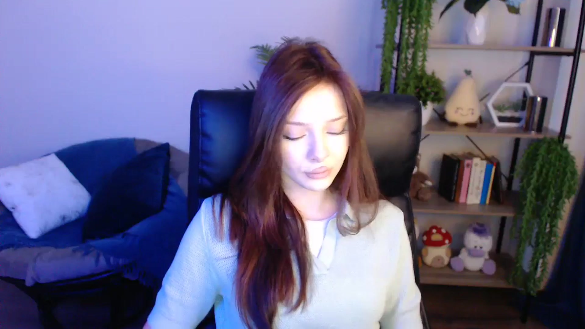 Gallery image thumbnail from KateManelli's myfreecams stream on, 04/25/2025, 08:44 image 16 of 20