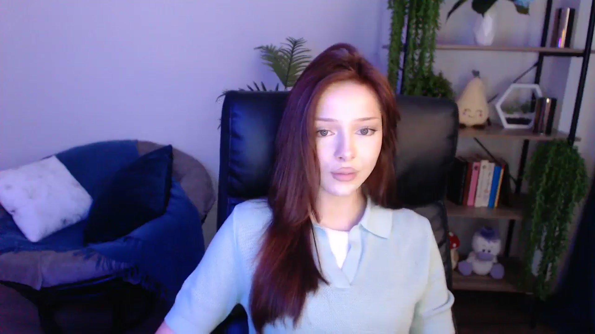 Gallery image thumbnail from KateManelli's myfreecams stream on, 04/25/2025, 11:02 image 13 of 20