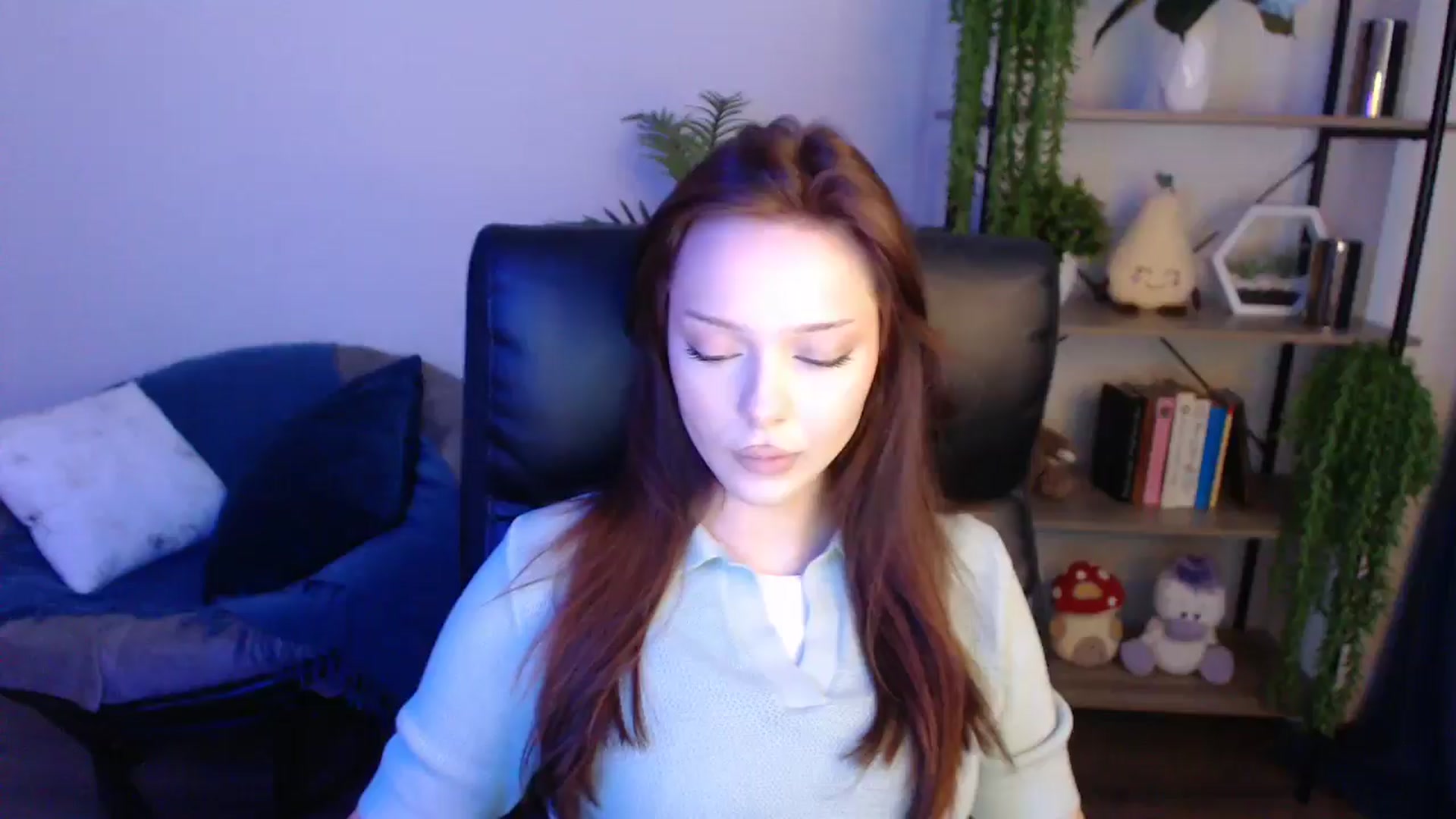 Gallery image thumbnail from KateManelli's myfreecams stream on, 04/25/2025, 11:02 image 1 of 20