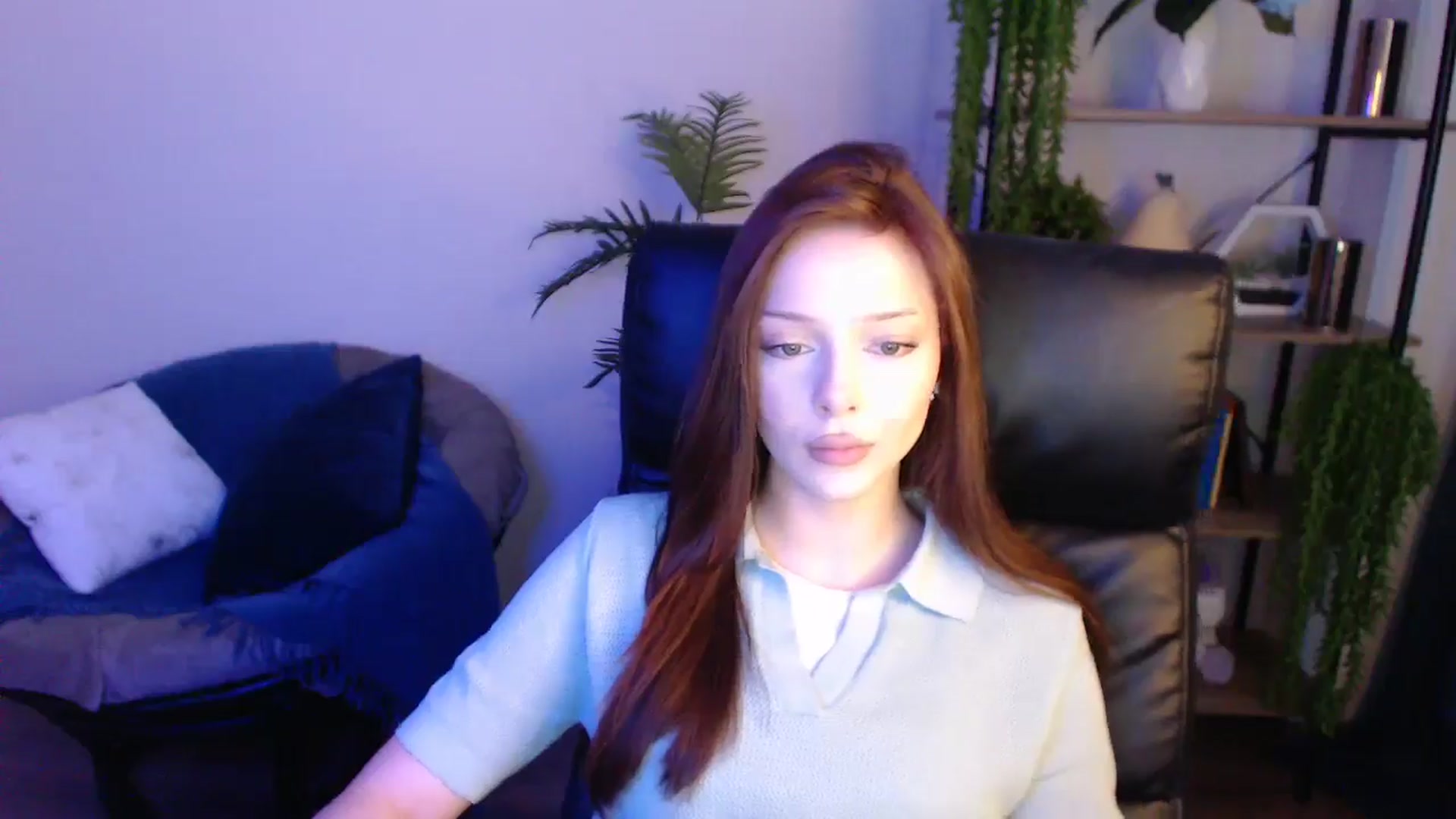 Gallery image thumbnail from KateManelli's myfreecams stream on, 04/25/2025, 12:58 image 10 of 20