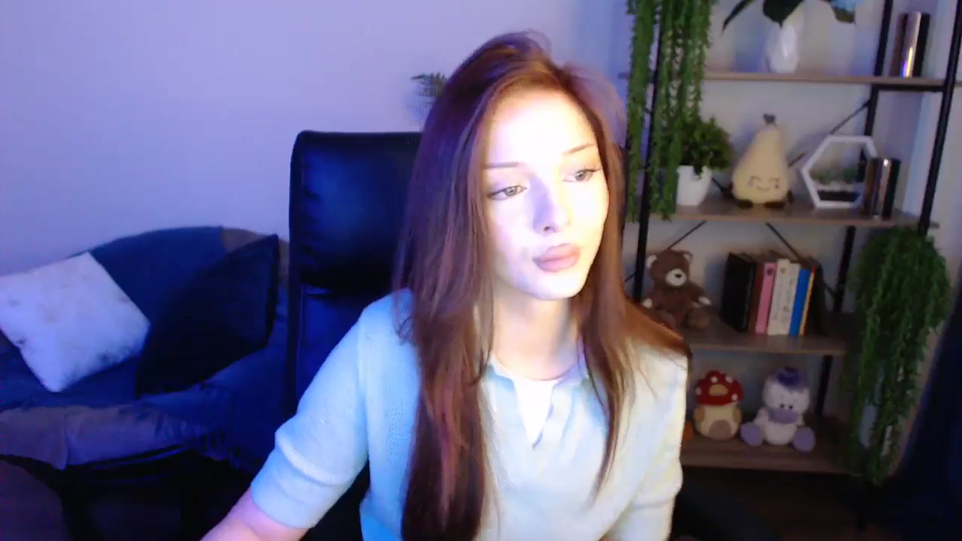 Gallery image thumbnail from KateManelli's myfreecams stream on, 04/25/2025, 12:58 image 11 of 20