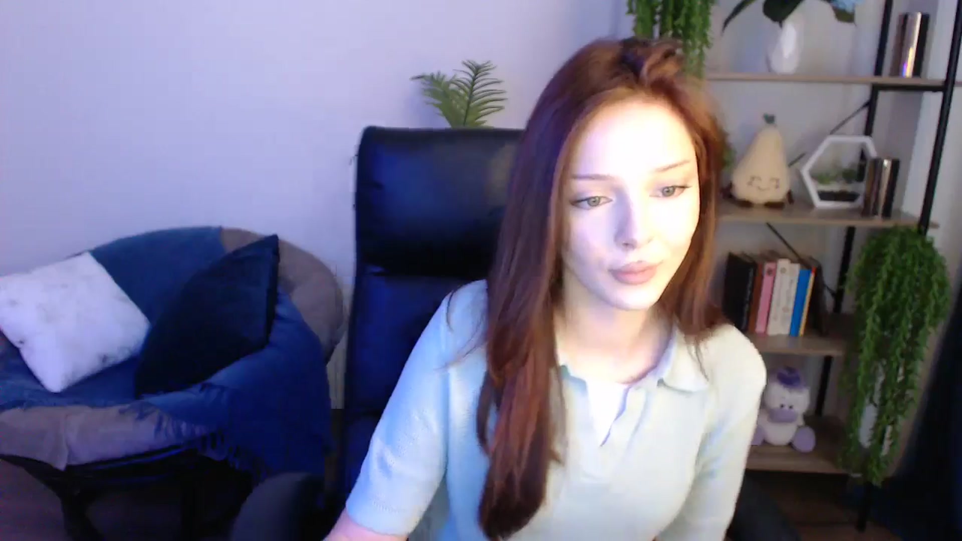 Gallery image thumbnail from KateManelli's myfreecams stream on, 04/25/2025, 12:58 image 4 of 20