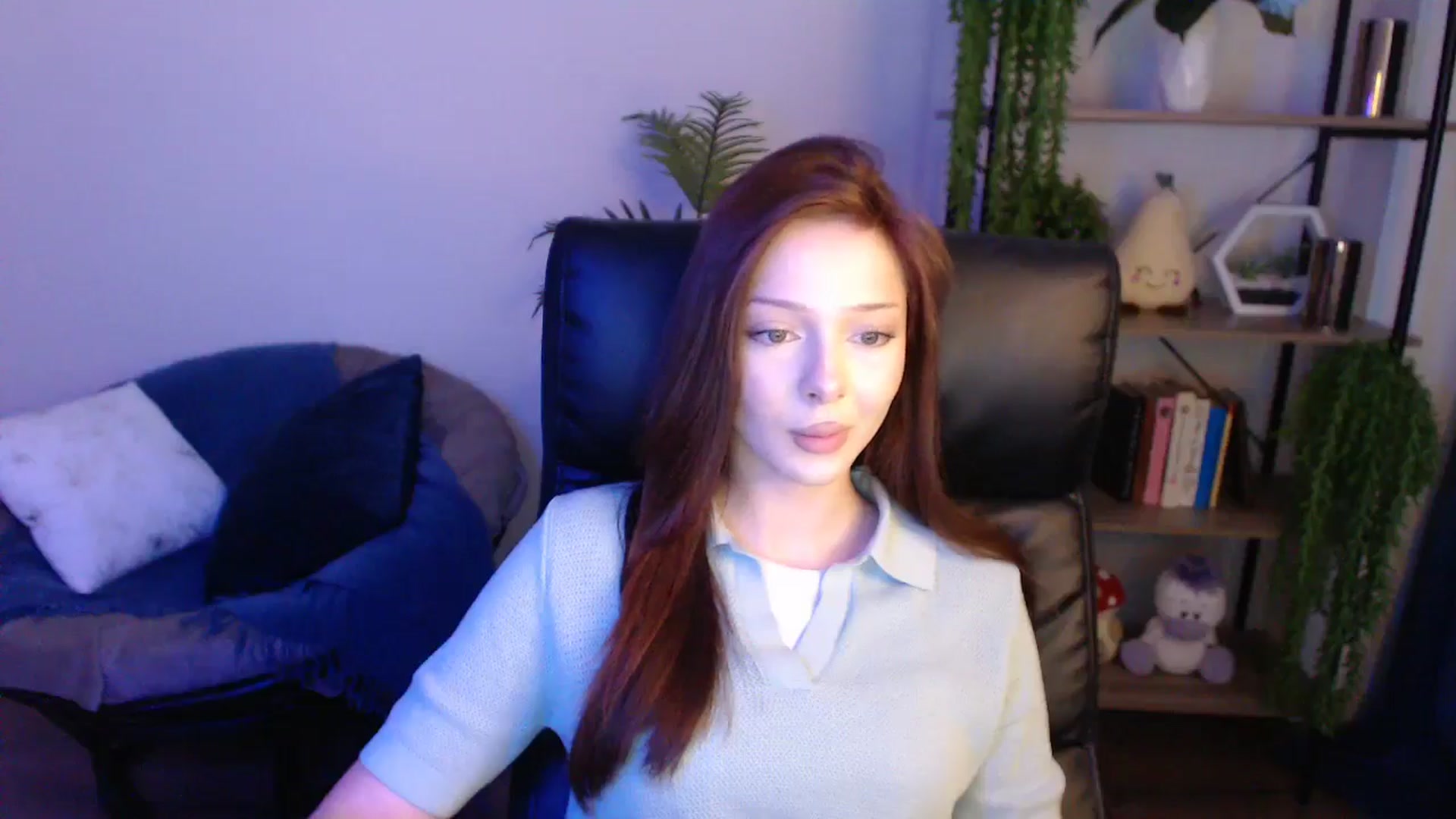 Gallery image thumbnail from KateManelli's myfreecams stream on, 04/25/2025, 12:58 image 9 of 20