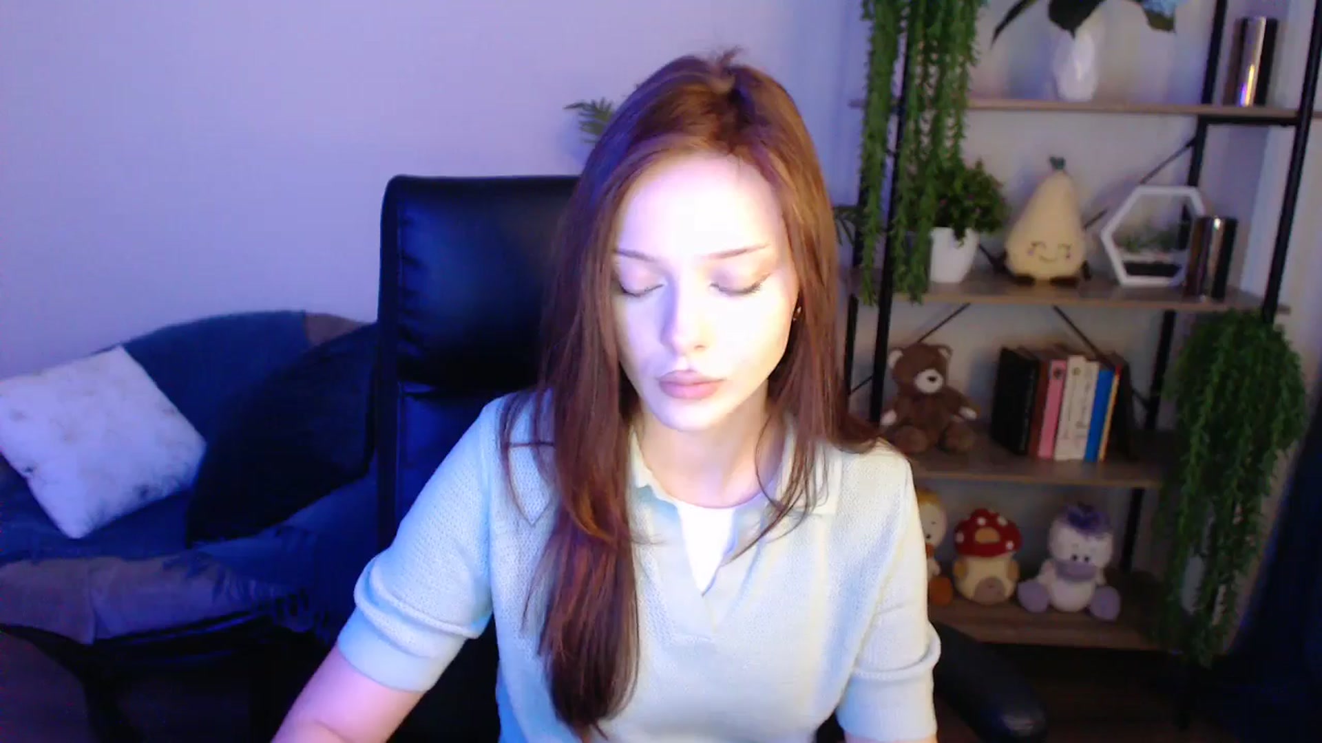 Gallery image thumbnail from KateManelli's myfreecams stream on, 04/25/2025, 13:37 image 5 of 20