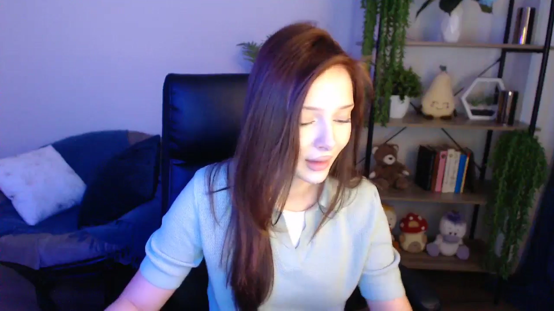 Gallery image thumbnail from KateManelli's myfreecams stream on, 04/25/2025, 13:37 image 4 of 20