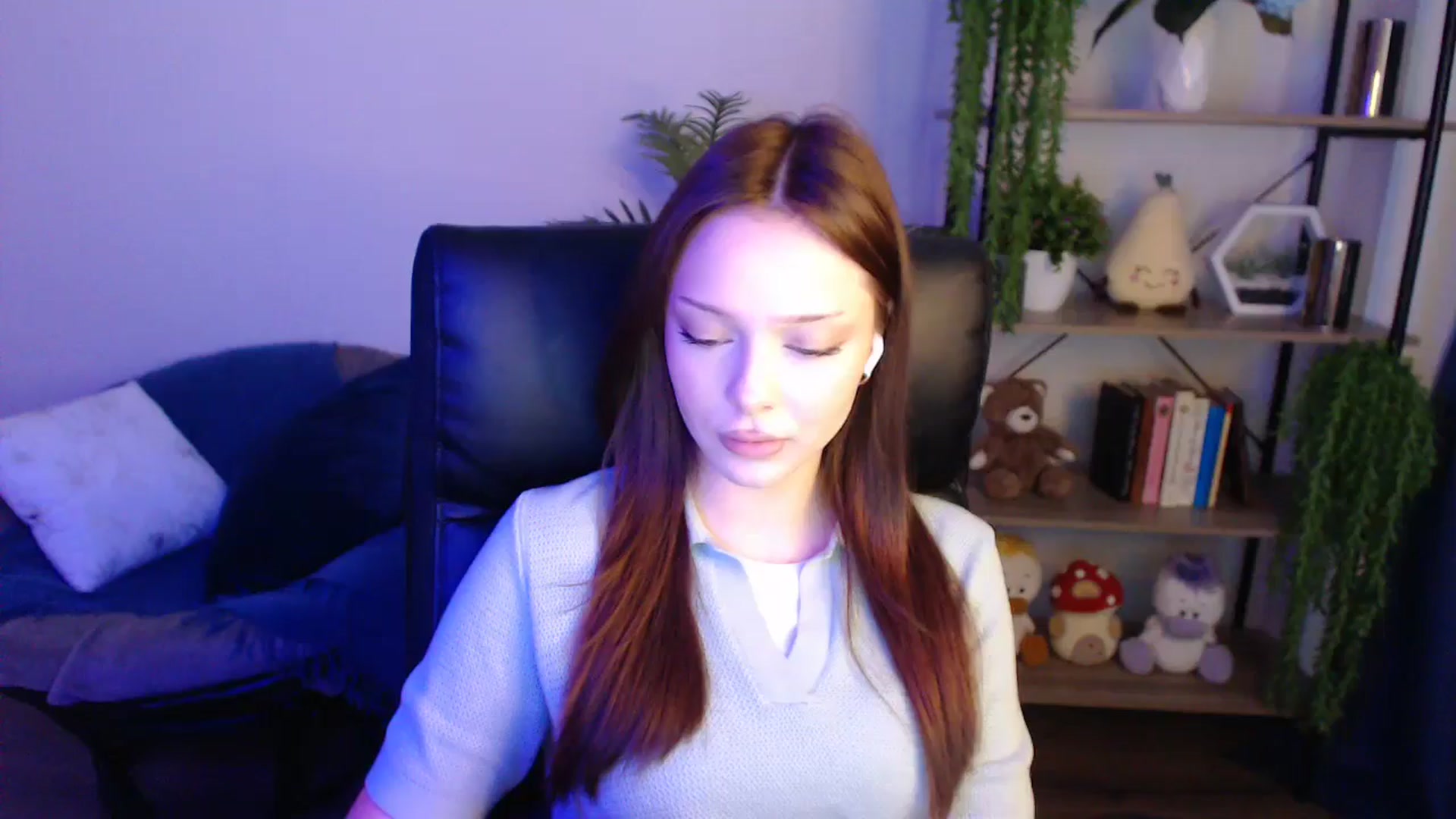 Gallery image thumbnail from KateManelli's myfreecams stream on, 04/26/2025, 12:00 image 1 of 20