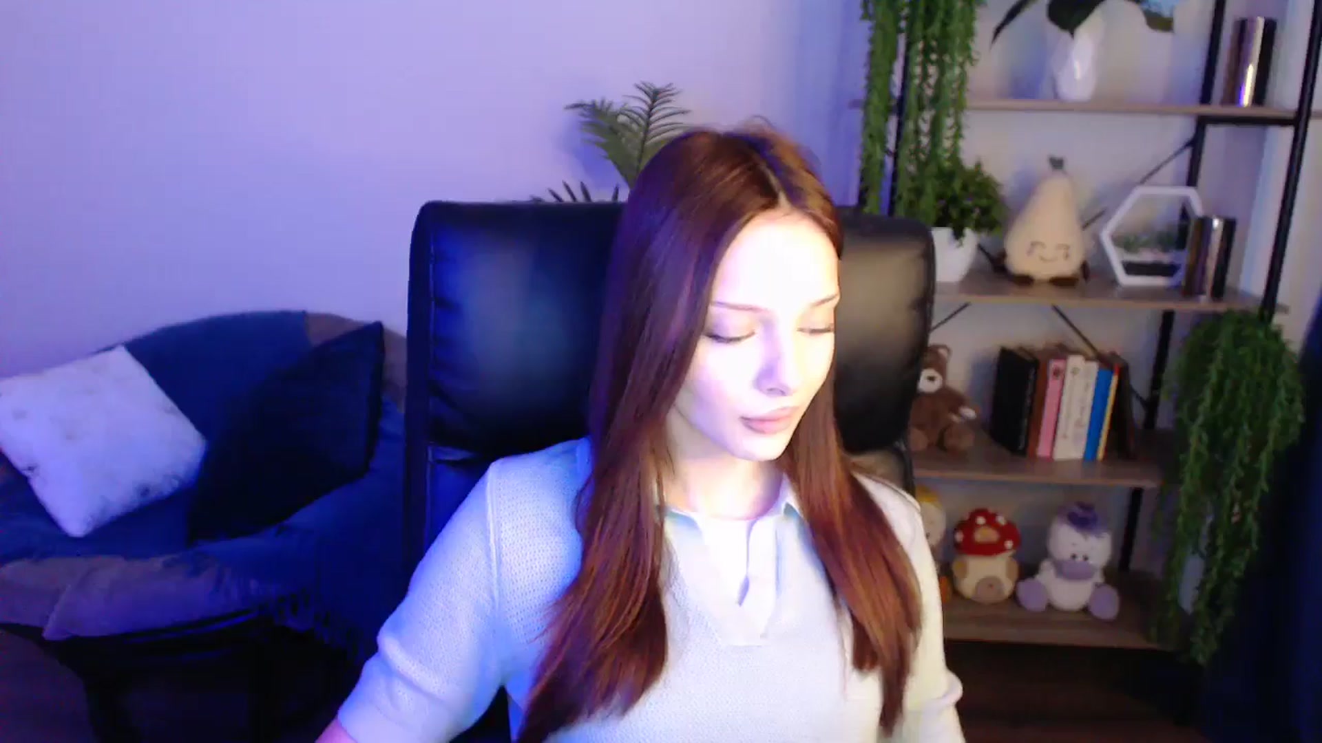 Gallery image thumbnail from KateManelli's myfreecams stream on, 04/26/2025, 12:00 image 4 of 20