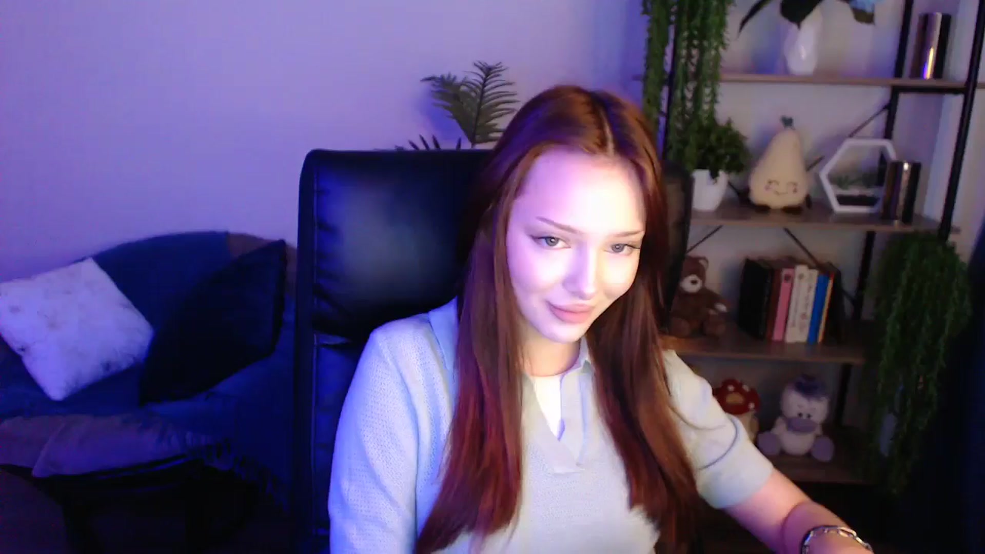Gallery image thumbnail from KateManelli's myfreecams stream on, 04/26/2025, 12:00 image 13 of 20