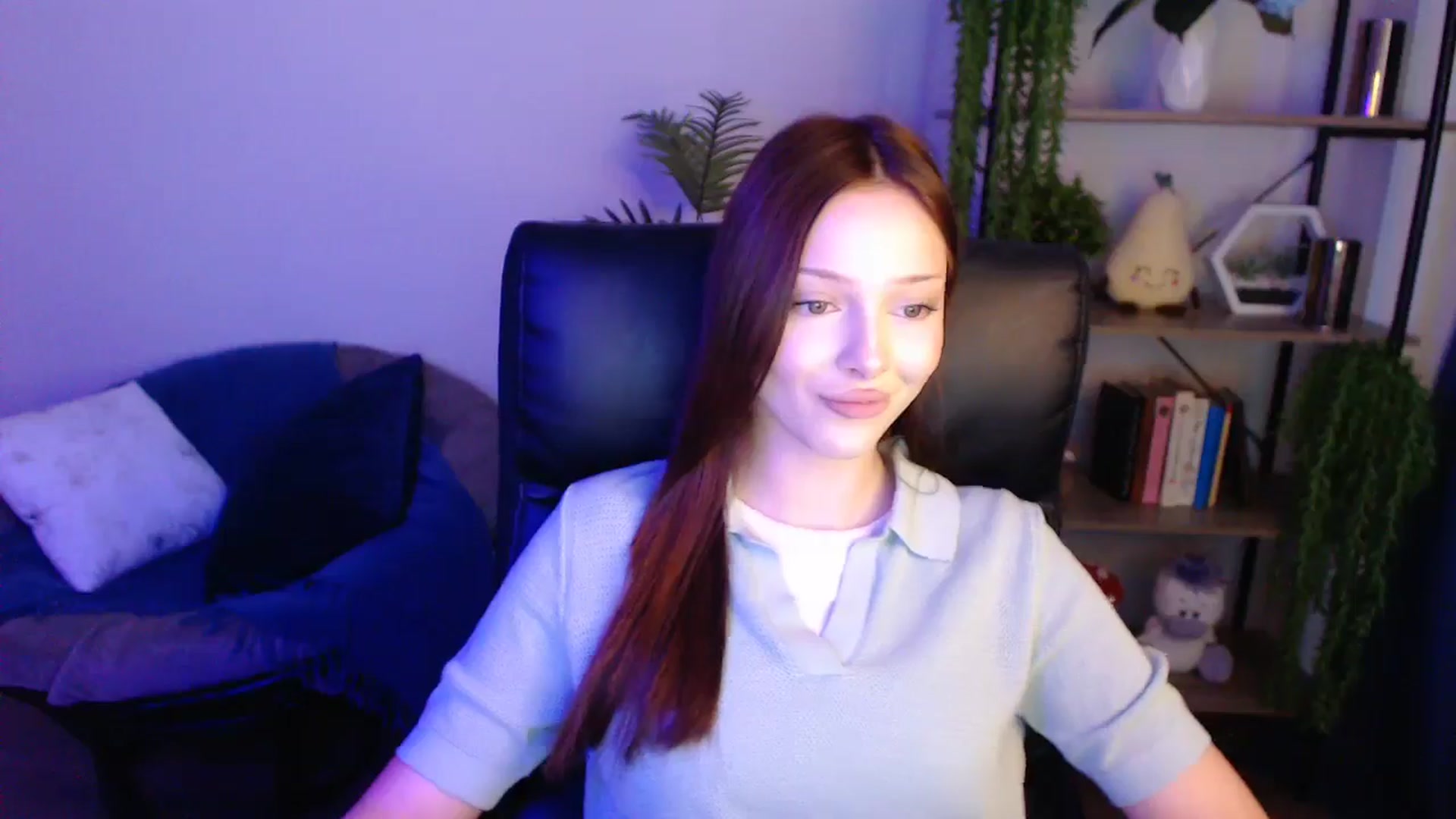 Gallery image thumbnail from KateManelli's myfreecams stream on, 04/26/2025, 12:35 image 2 of 20