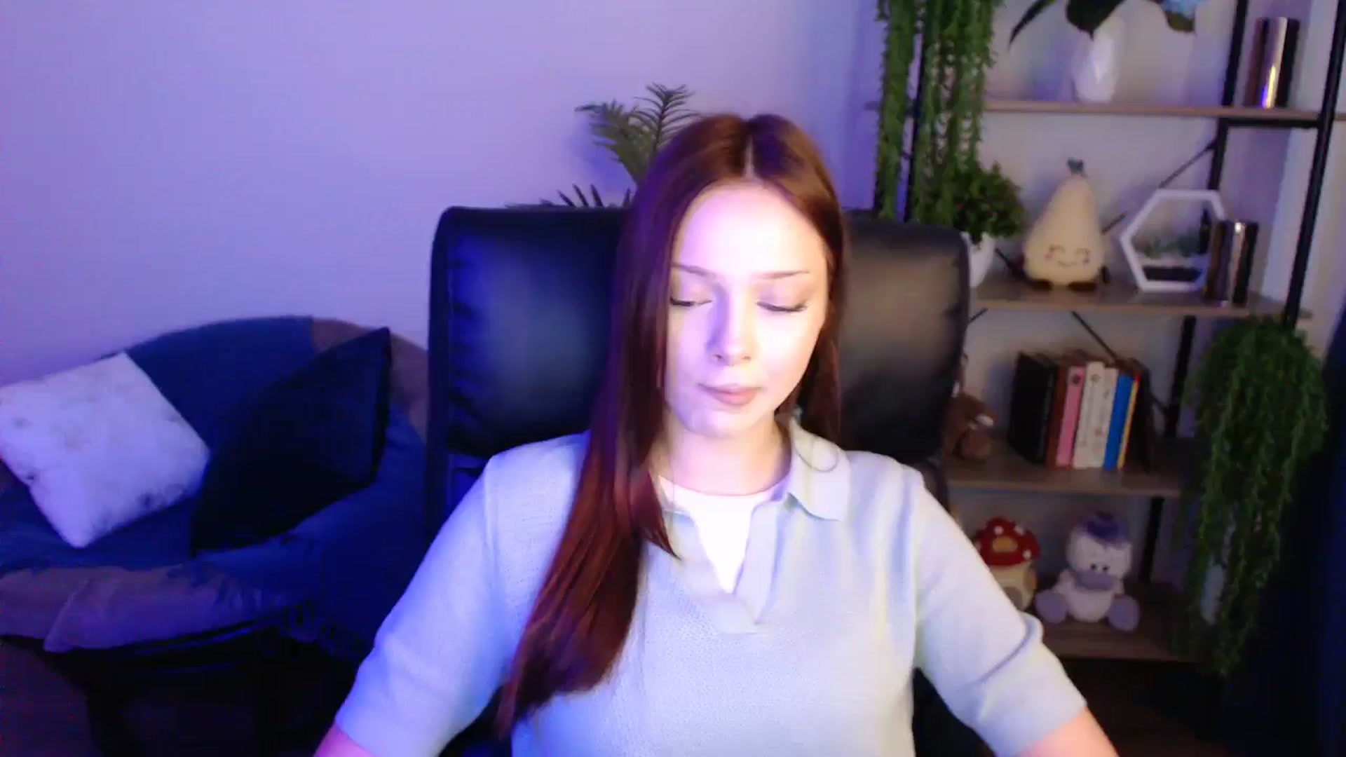 Gallery image thumbnail from KateManelli's myfreecams stream on, 04/26/2025, 12:35 image 9 of 20