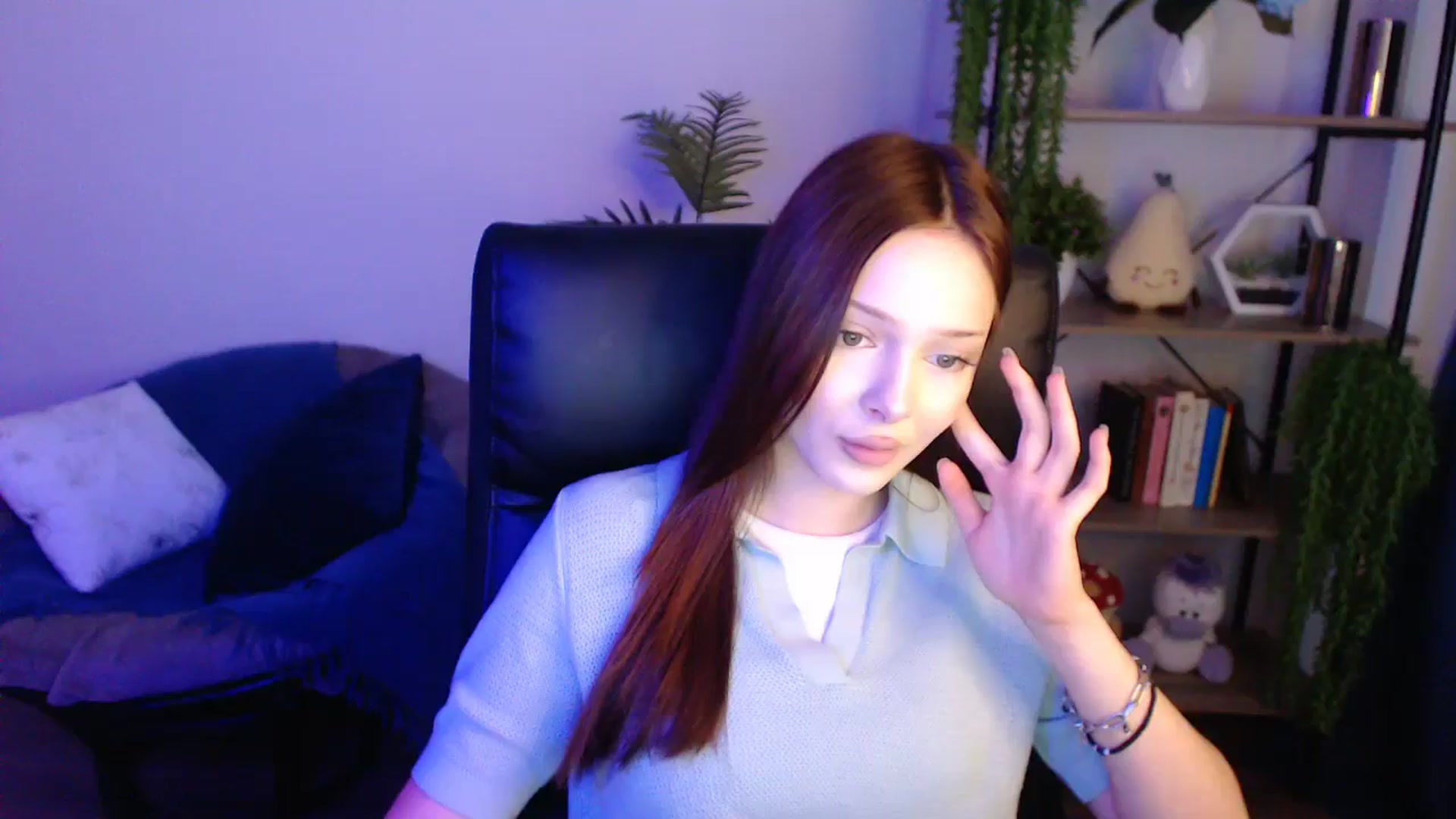 Gallery image thumbnail from KateManelli's myfreecams stream on, 04/26/2025, 12:35 image 3 of 20