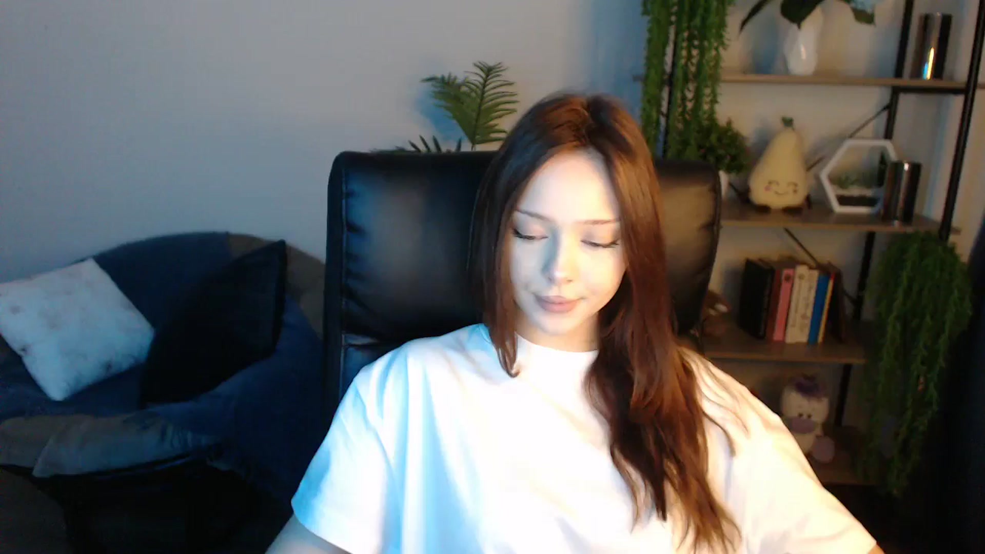Gallery image thumbnail from KateManelli's myfreecams stream on, 04/27/2025, 10:43 image 5 of 20