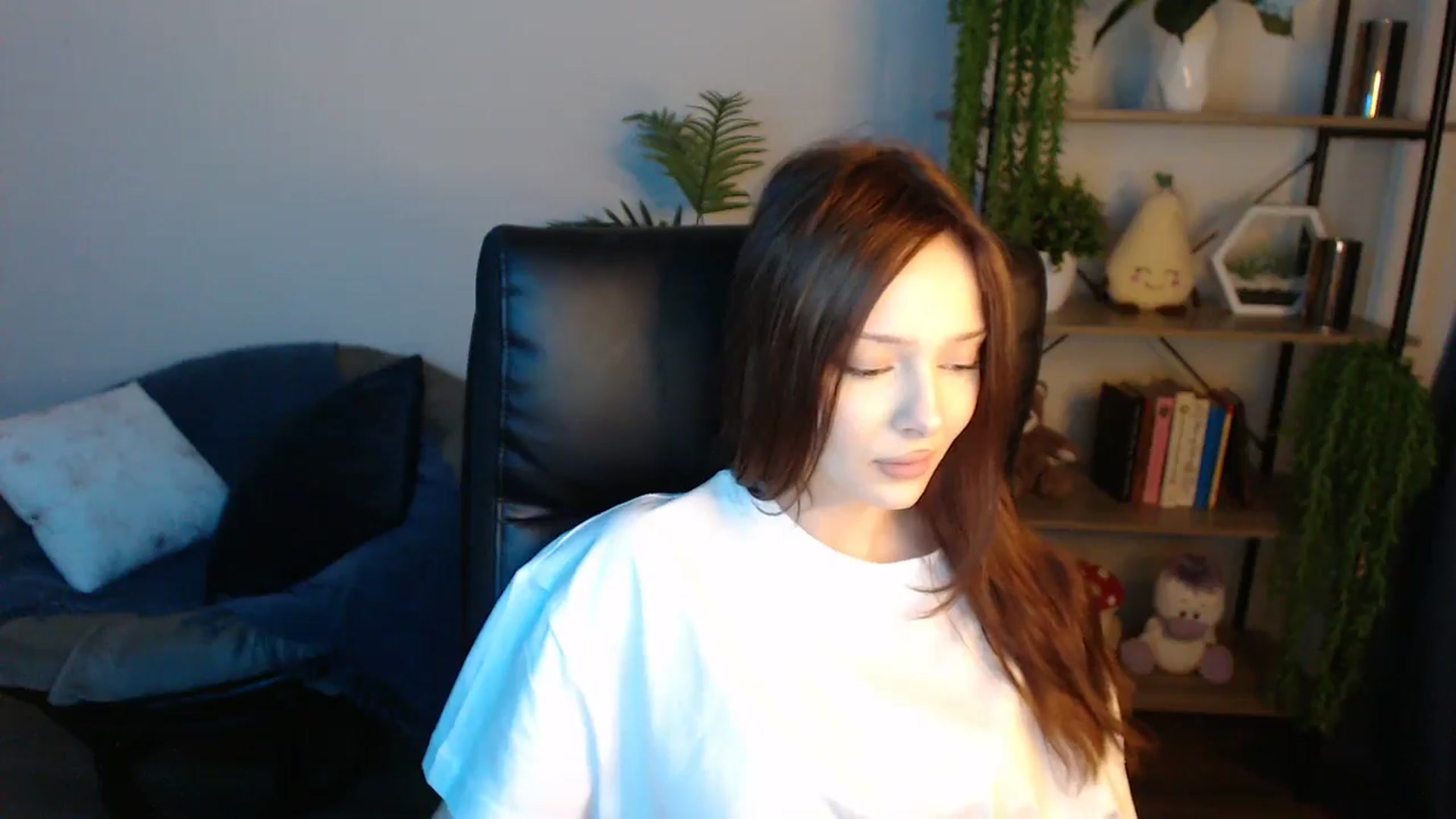 Gallery image thumbnail from KateManelli's myfreecams stream on, 04/27/2025, 10:43 image 20 of 20