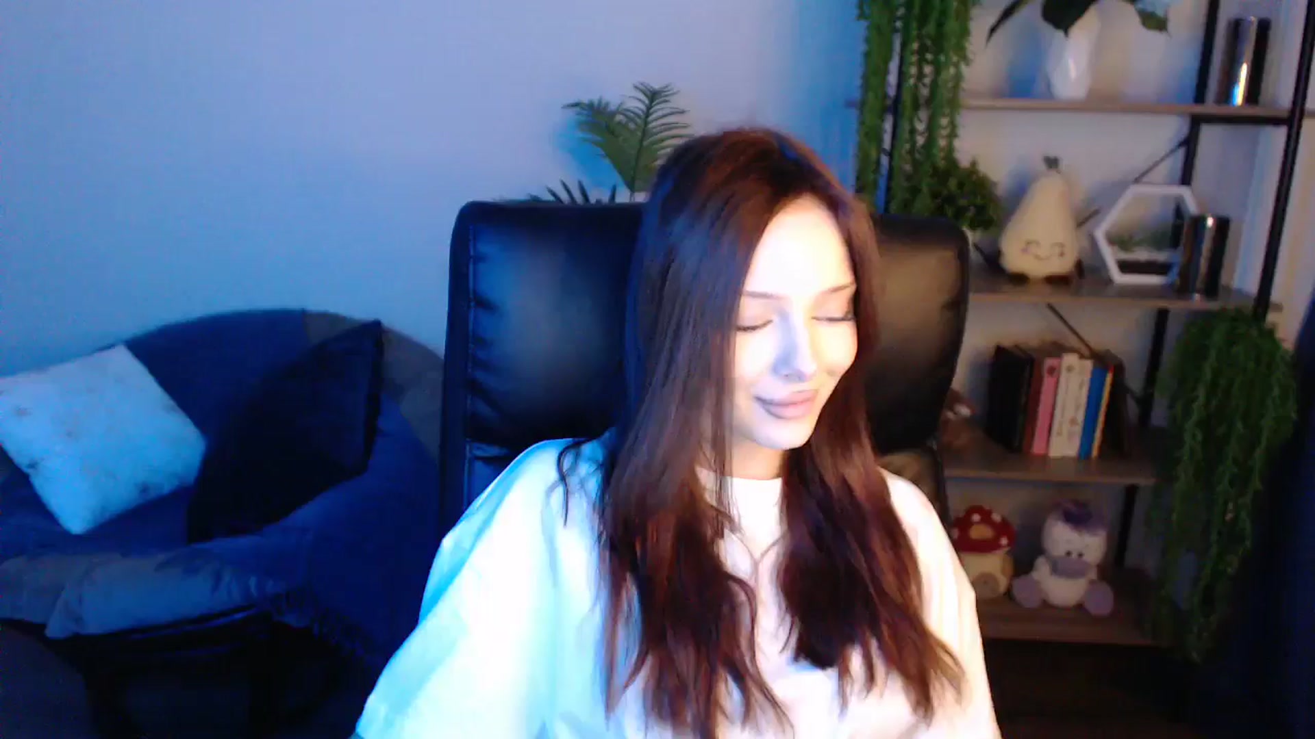 Gallery image thumbnail from KateManelli's myfreecams stream on, 04/27/2025, 13:07 image 6 of 20