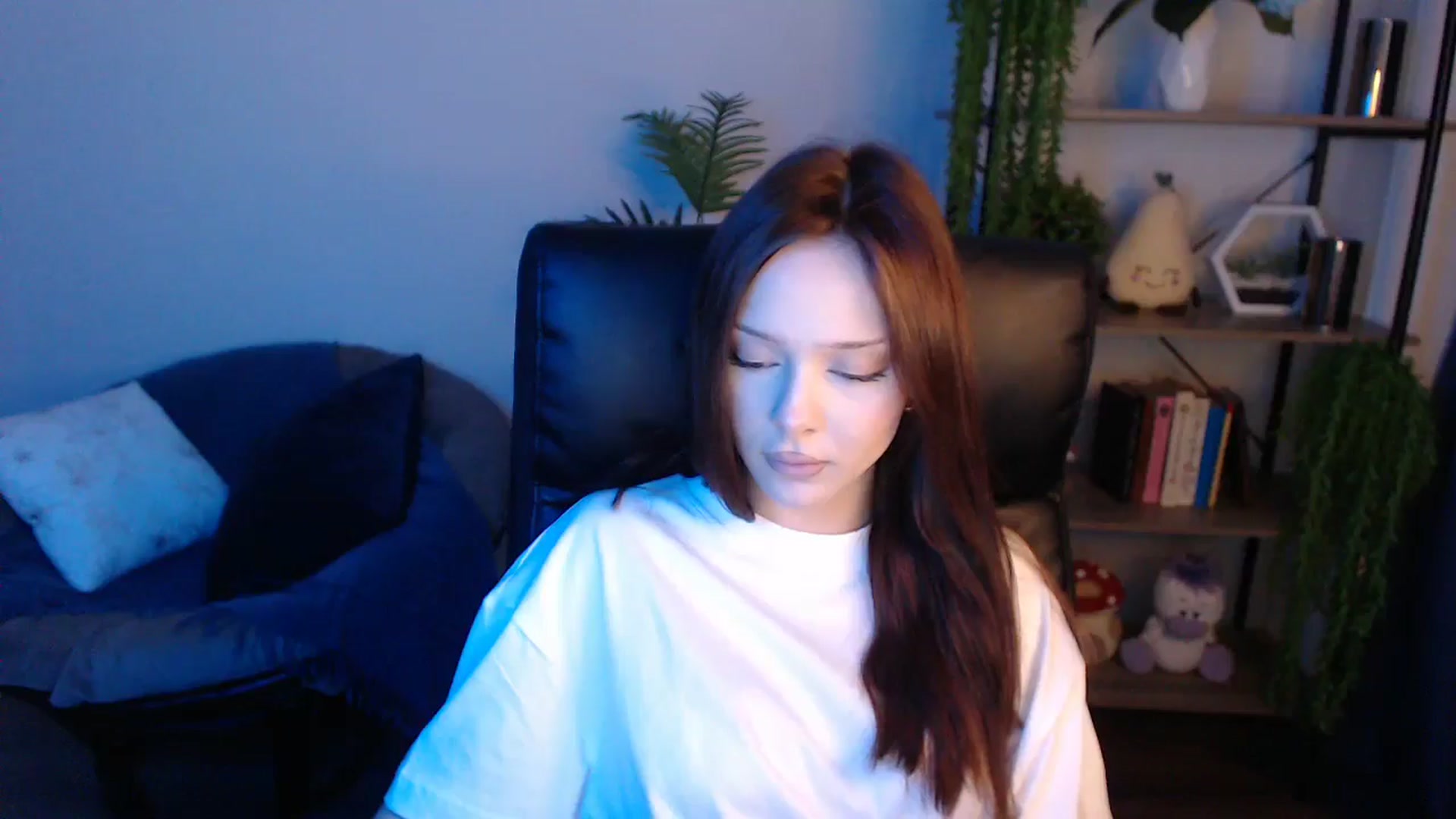 Gallery image thumbnail from KateManelli's myfreecams stream on, 04/27/2025, 13:07 image 10 of 20