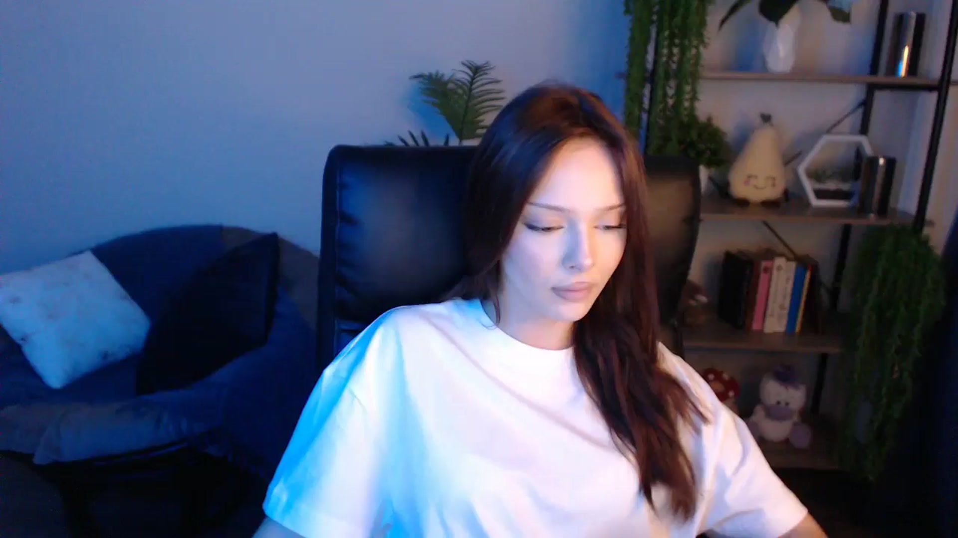 Gallery image thumbnail from KateManelli's myfreecams stream on, 04/27/2025, 13:07 image 19 of 20