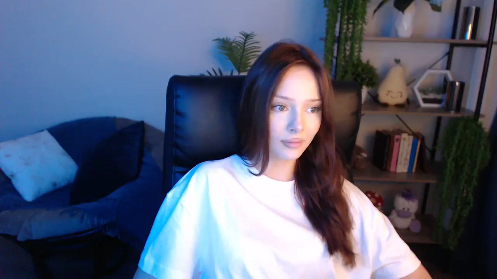 Gallery image thumbnail from KateManelli's myfreecams stream on, 04/27/2025, 13:07 image 20 of 20