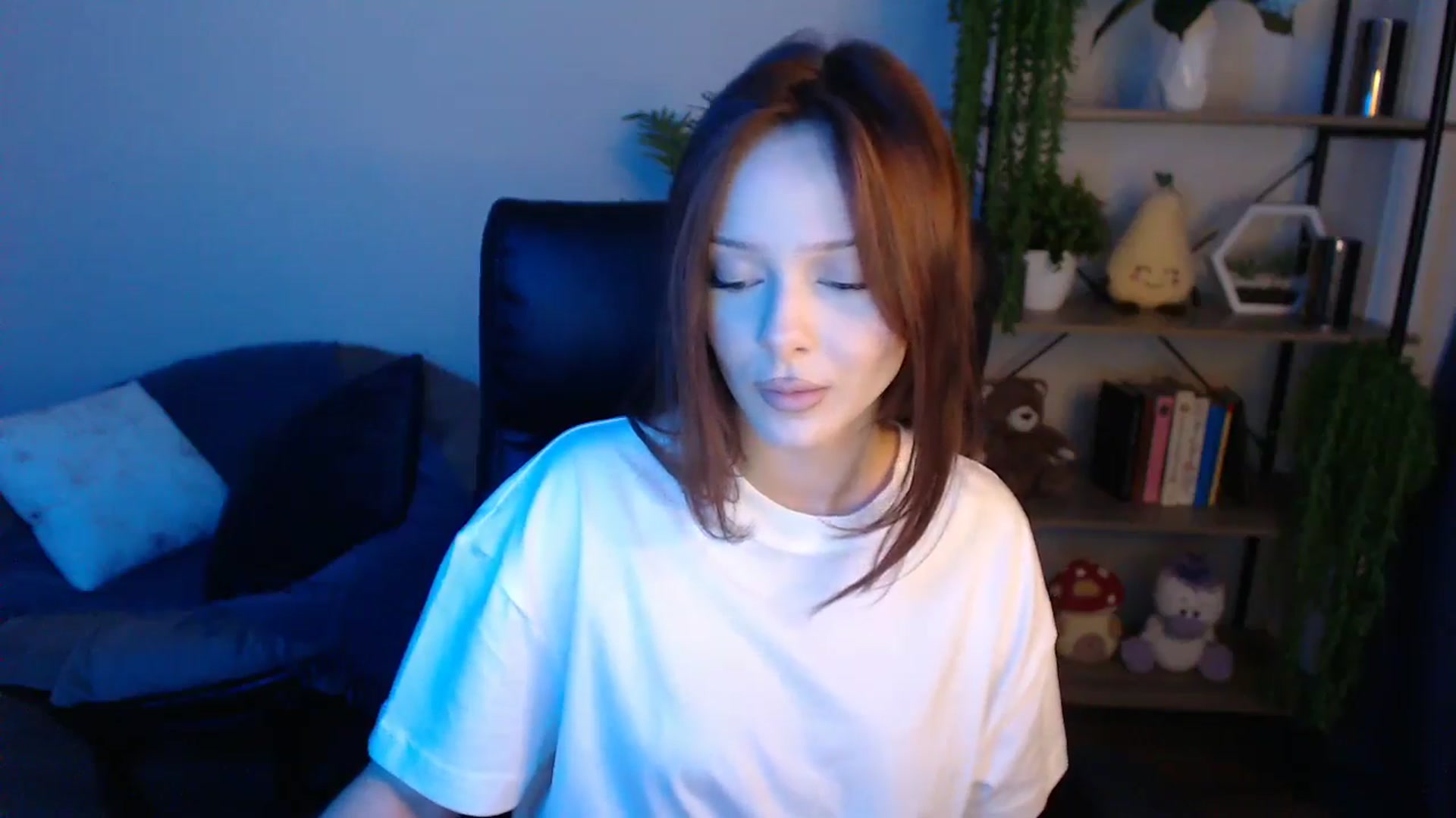 Gallery image thumbnail from KateManelli's myfreecams stream on, 04/27/2025, 13:07 image 18 of 20