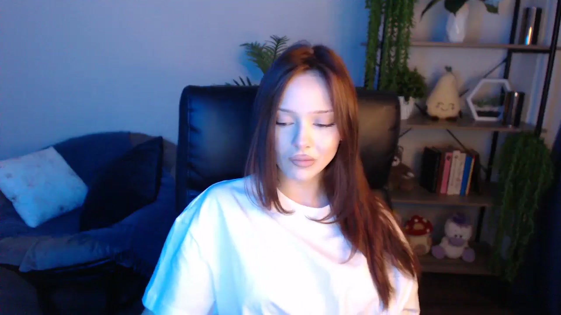 Gallery image thumbnail from KateManelli's myfreecams stream on, 04/27/2025, 13:25 image 7 of 20