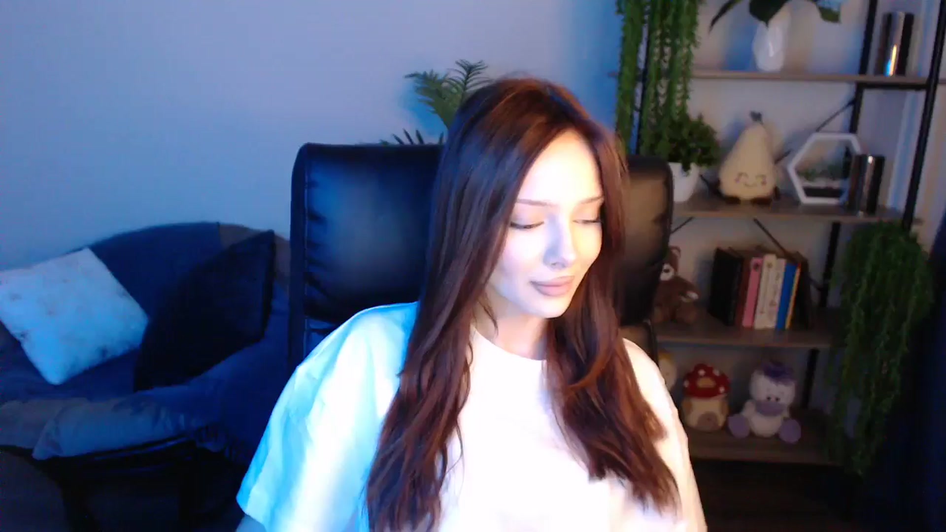 Gallery image thumbnail from KateManelli's myfreecams stream on, 04/27/2025, 13:25 image 10 of 20