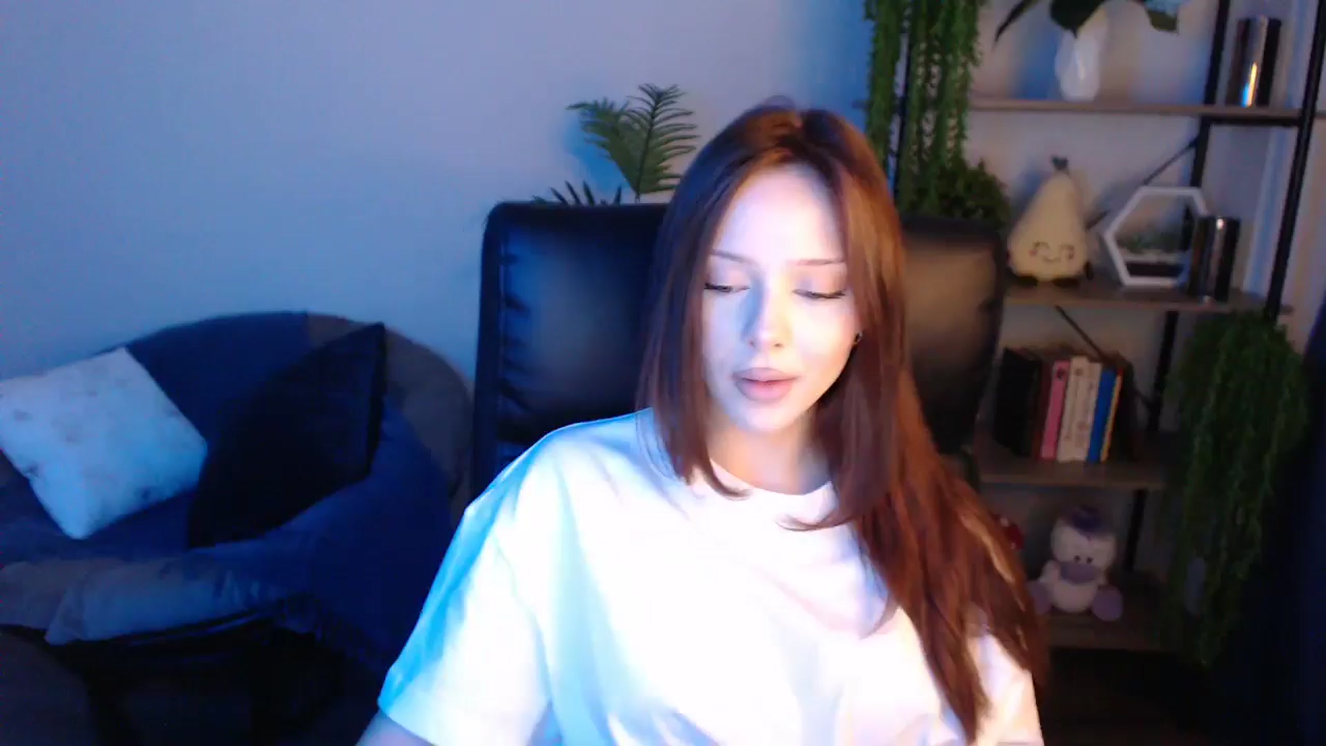 Gallery image thumbnail from KateManelli's myfreecams stream on, 04/27/2025, 13:25 image 5 of 20