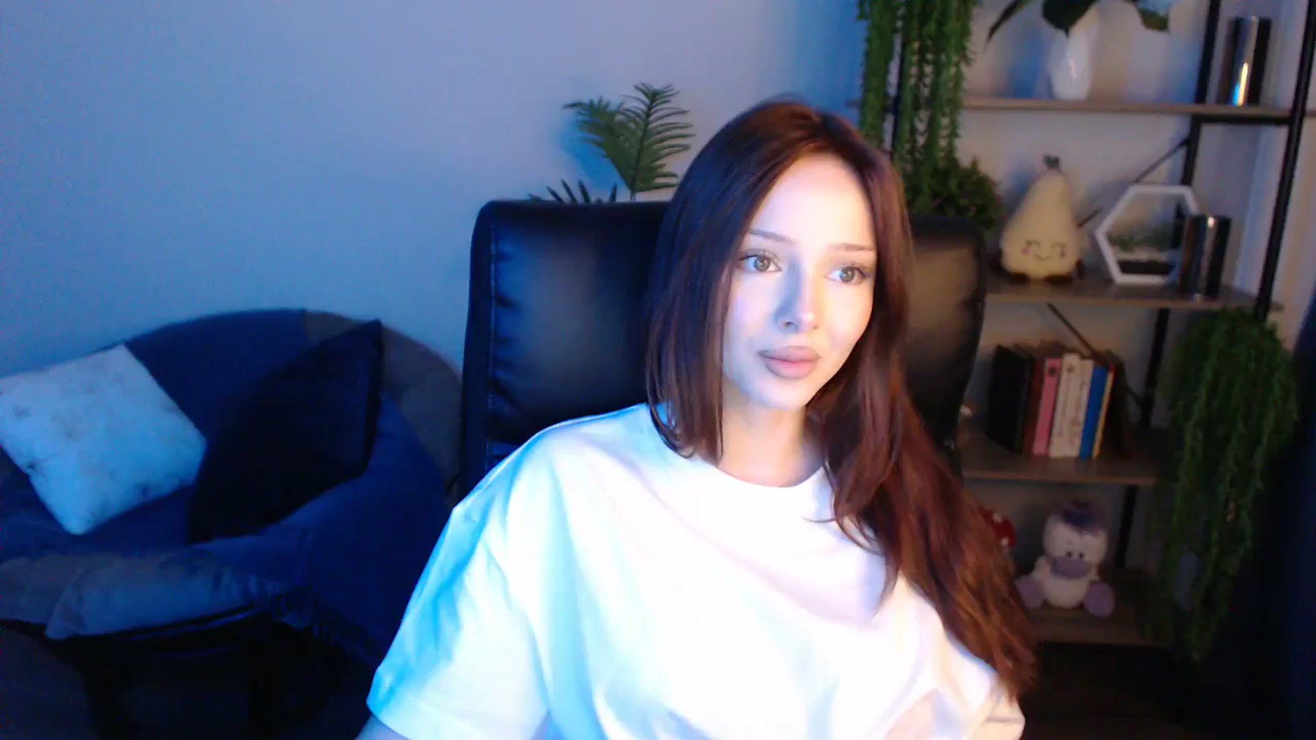 Gallery image thumbnail from KateManelli's myfreecams stream on, 04/27/2025, 13:25 image 1 of 20