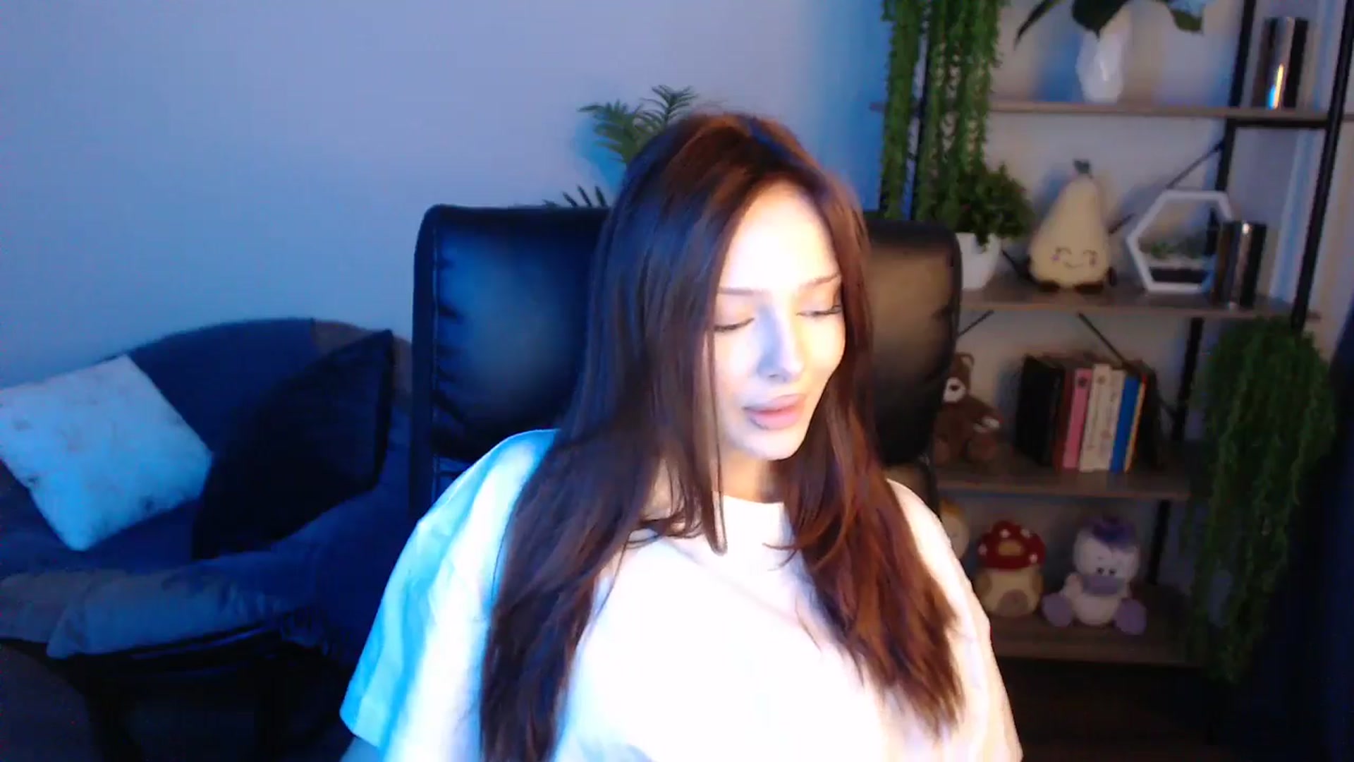 Gallery image thumbnail from KateManelli's myfreecams stream on, 04/27/2025, 13:25 image 8 of 20