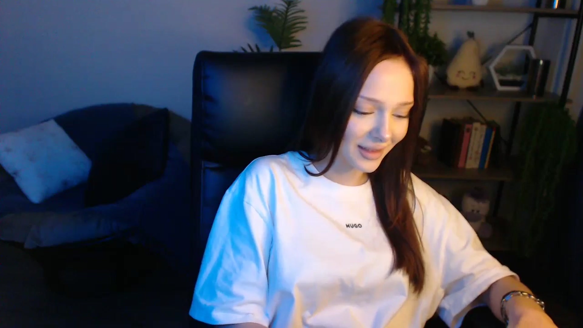 Gallery image thumbnail from KateManelli's myfreecams stream on, 04/28/2025, 13:12 image 18 of 20