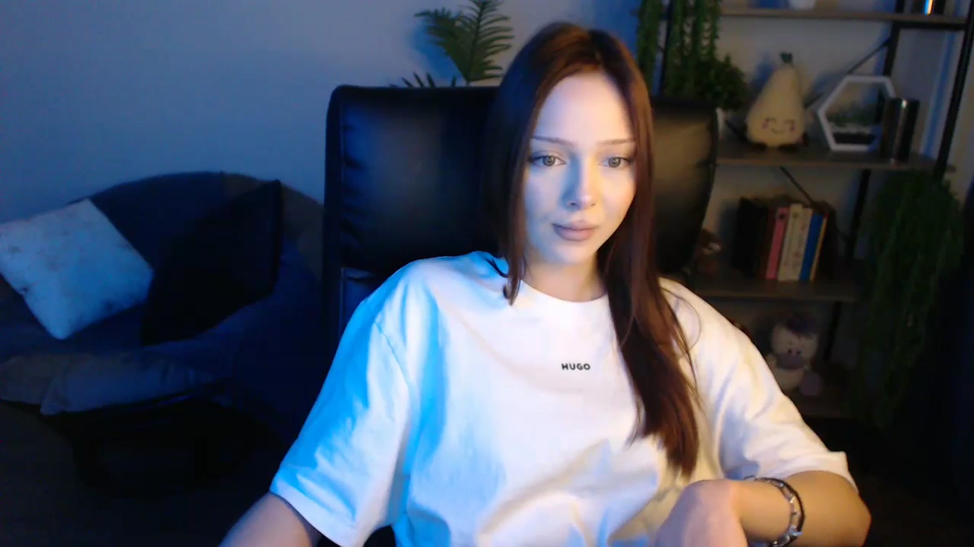 Gallery image thumbnail from KateManelli's myfreecams stream on, 04/28/2025, 13:12 image 17 of 20