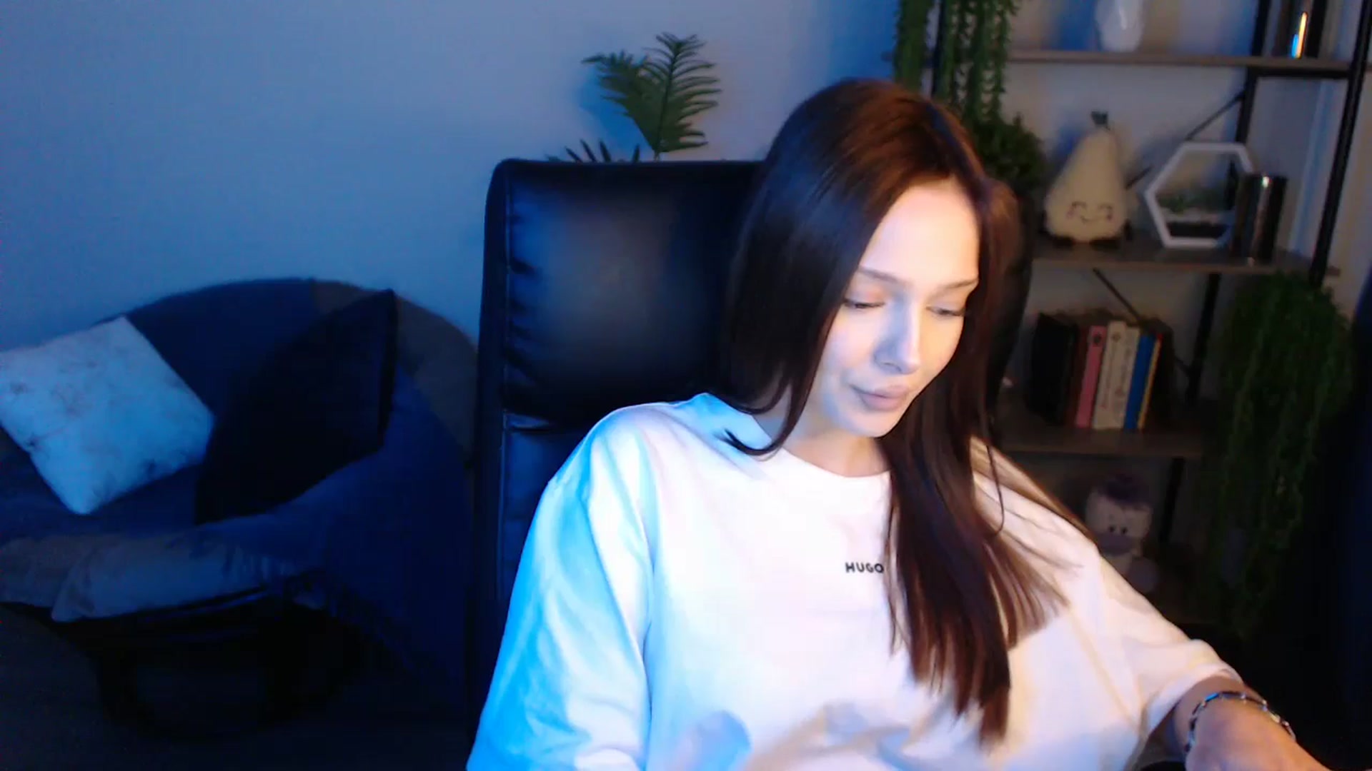 Gallery image thumbnail from KateManelli's myfreecams stream on, 04/28/2025, 13:12 image 2 of 20