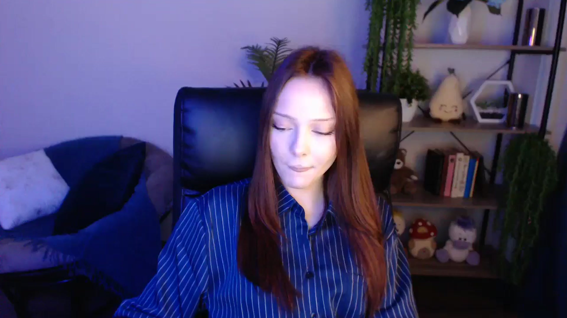 Gallery image thumbnail from KateManelli's myfreecams stream on, 04/30/2025, 08:45 image 16 of 20
