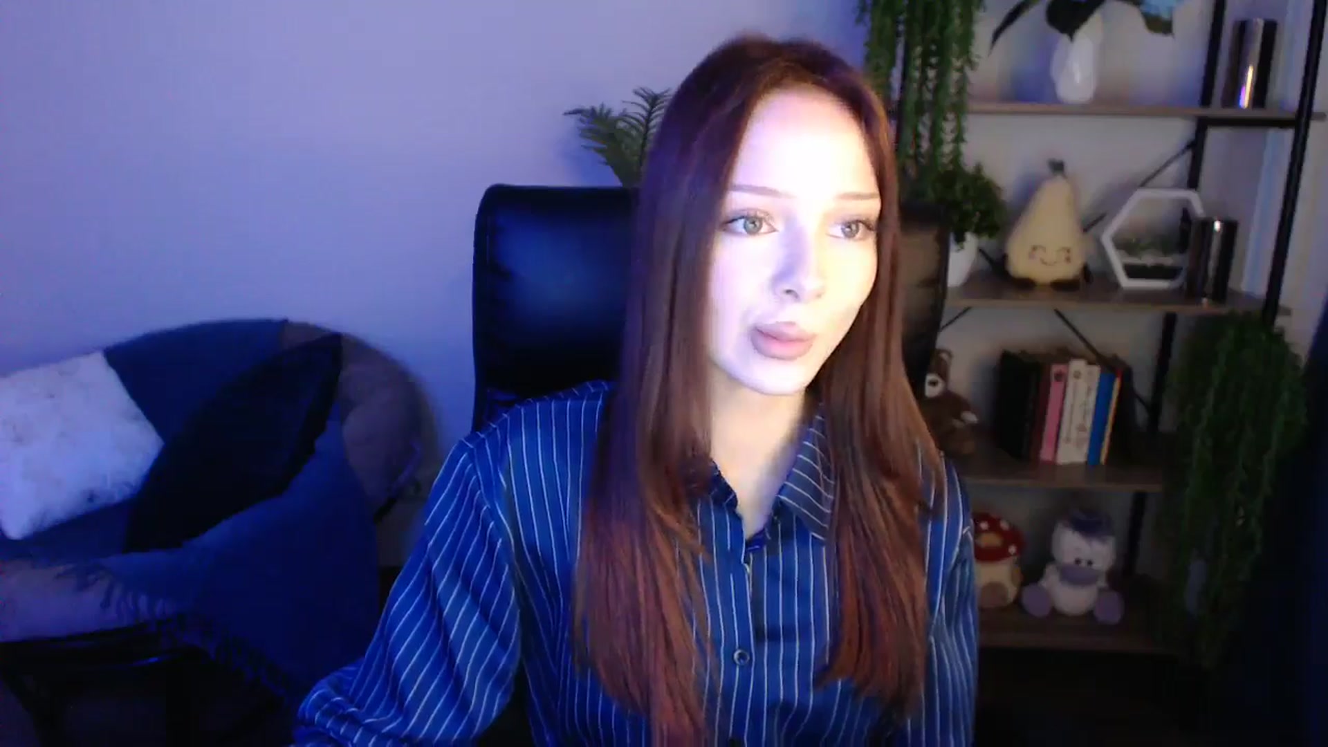 Gallery image thumbnail from KateManelli's myfreecams stream on, 04/30/2025, 08:45 image 6 of 20