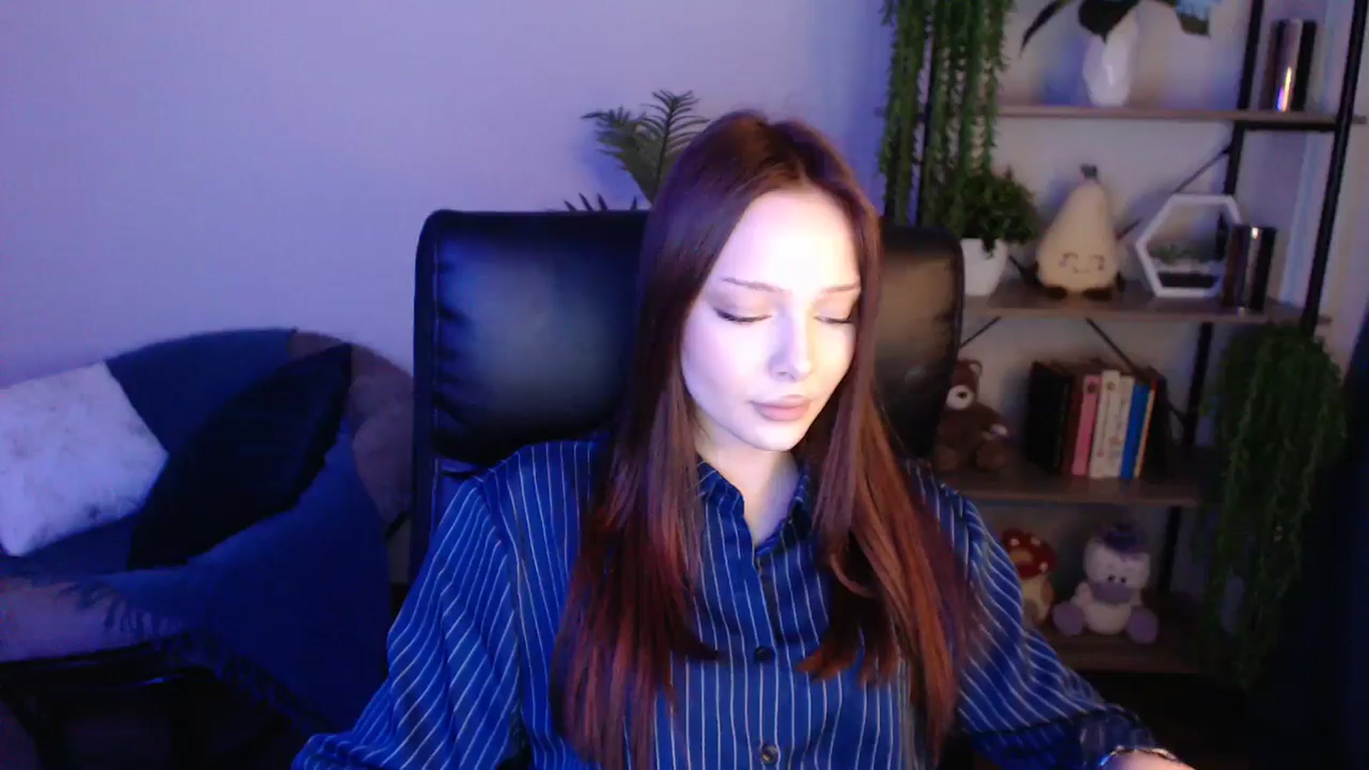 Gallery image thumbnail from KateManelli's myfreecams stream on, 04/30/2025, 08:45 image 20 of 20