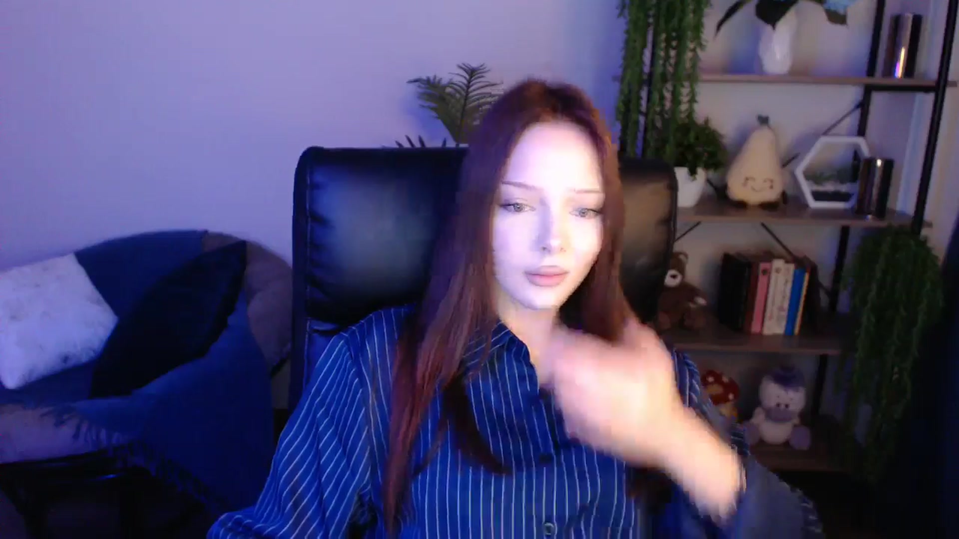 Gallery image thumbnail from KateManelli's myfreecams stream on, 04/30/2025, 08:45 image 18 of 20