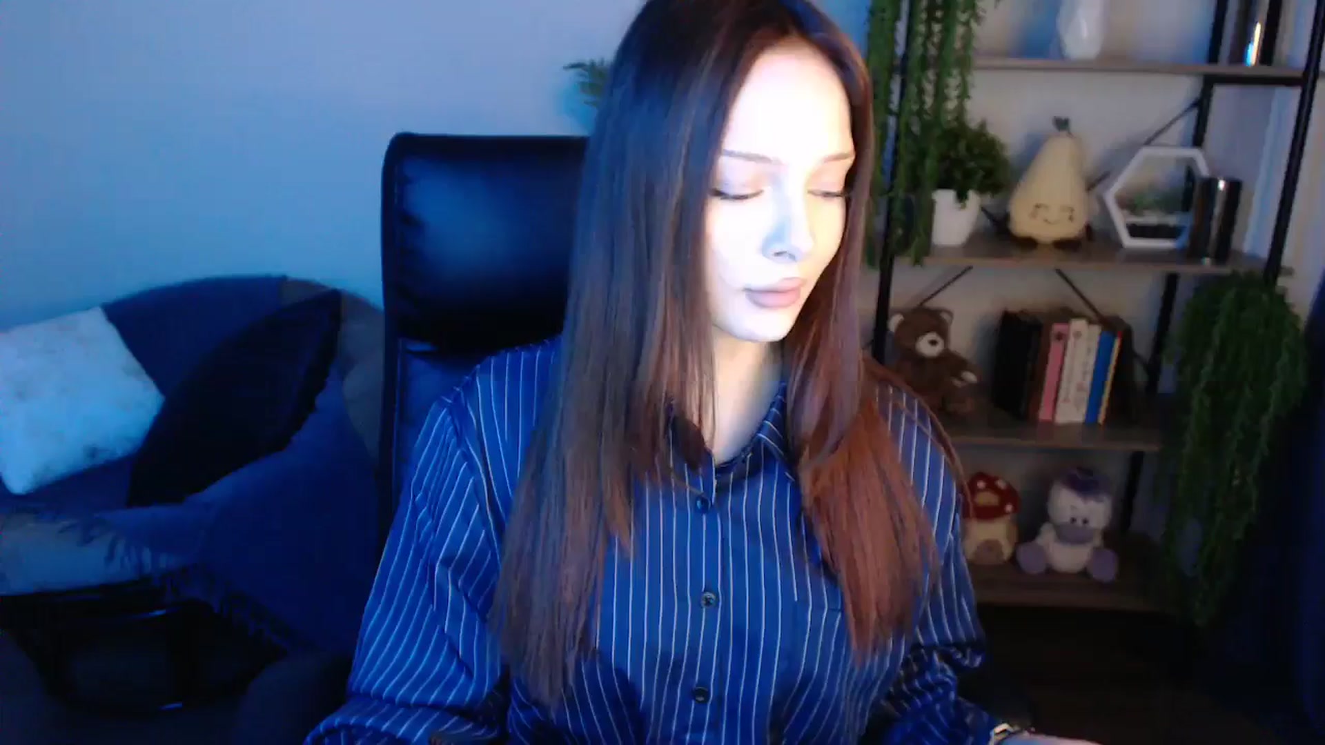 Gallery image thumbnail from KateManelli's myfreecams stream on, 04/30/2025, 10:43 image 1 of 20