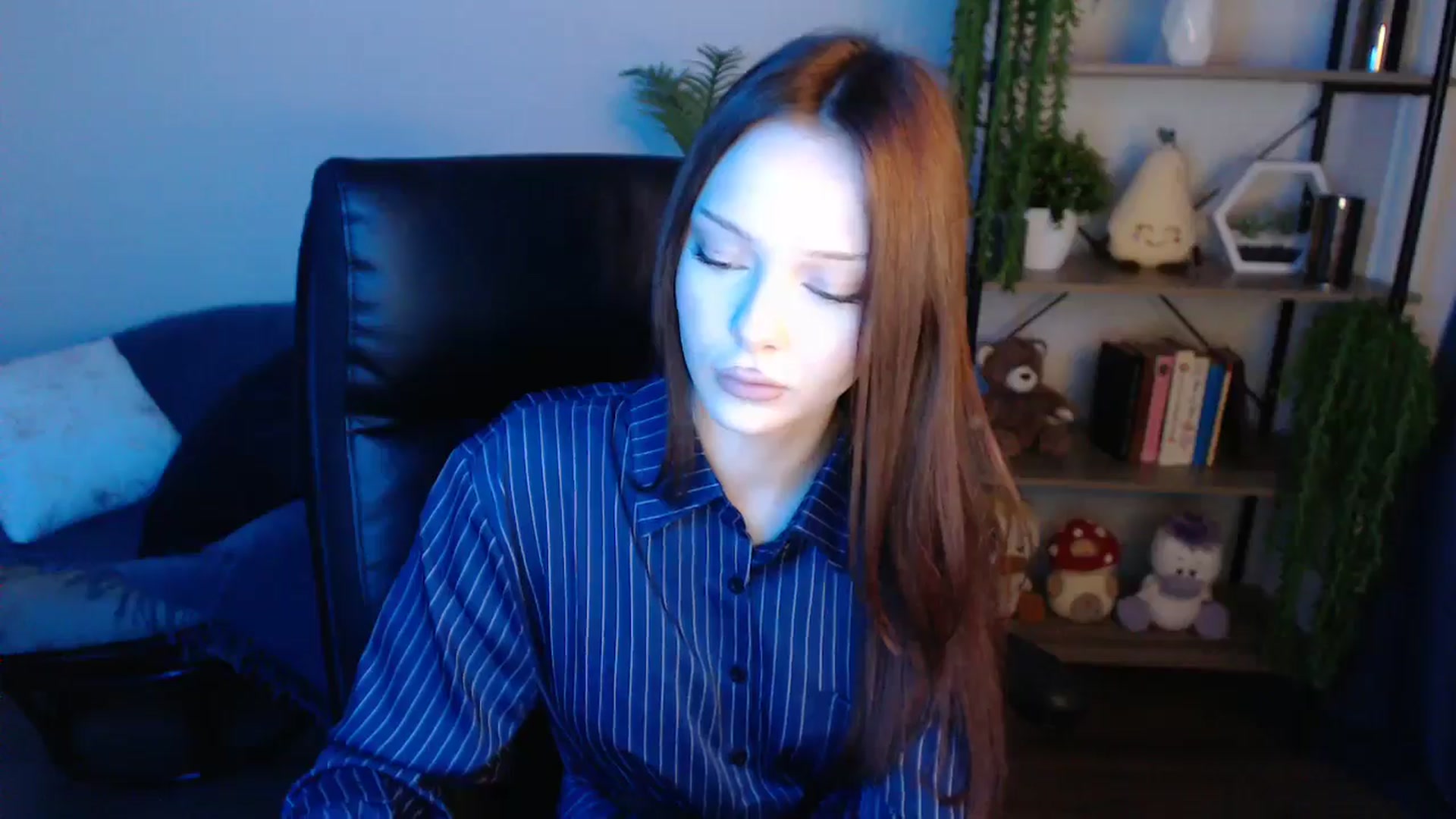 Gallery image thumbnail from KateManelli's myfreecams stream on, 04/30/2025, 10:43 image 6 of 20