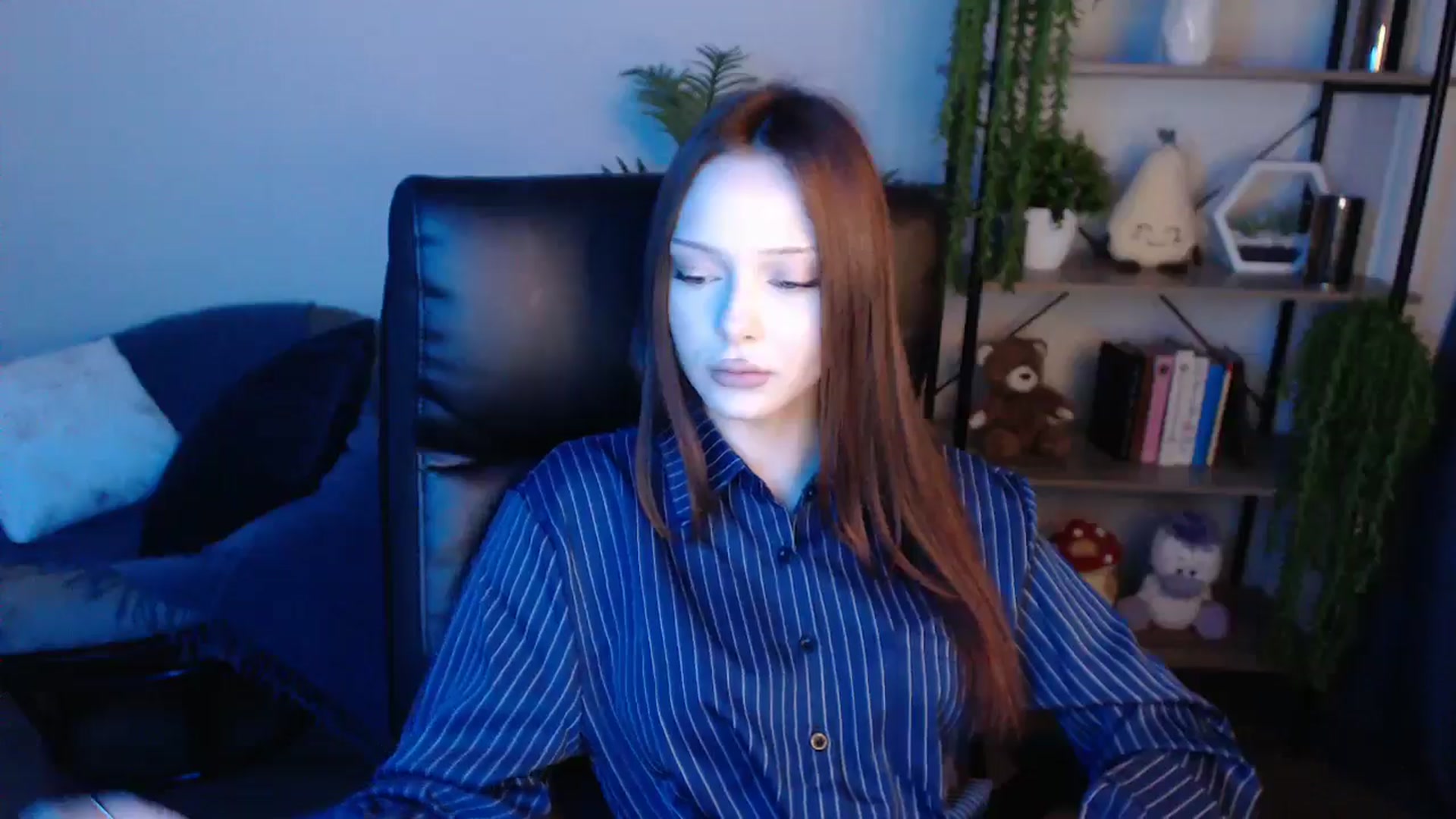 Gallery image thumbnail from KateManelli's myfreecams stream on, 04/30/2025, 10:43 image 15 of 20