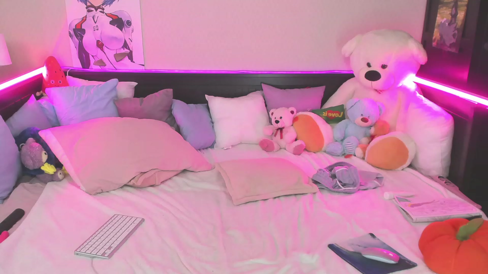 Gallery image thumbnail from KateMao's myfreecams stream on, 03/15/2023, 09:15 image 20 of 20