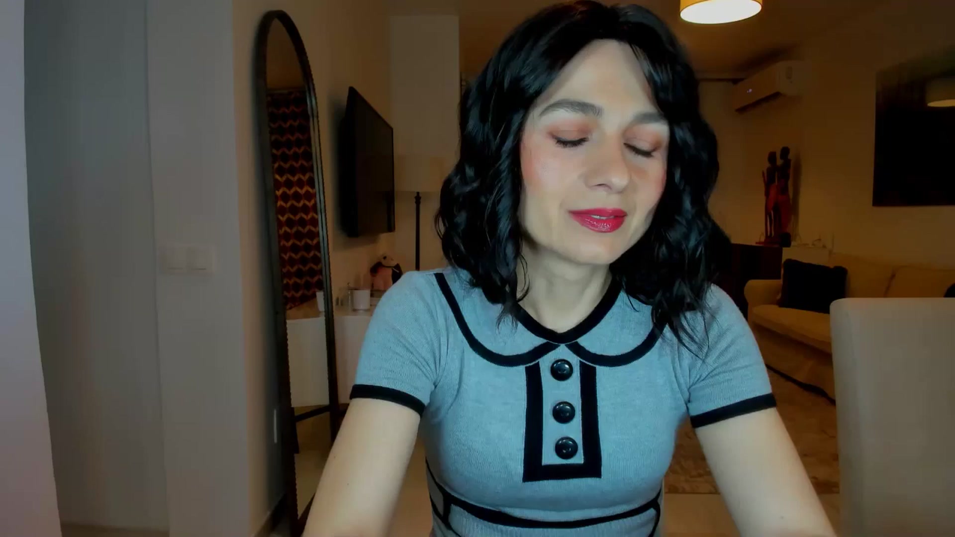 Gallery image thumbnail from KateMirage's myfreecams stream on, 12/27/2025, 21:22 image 1 of 20