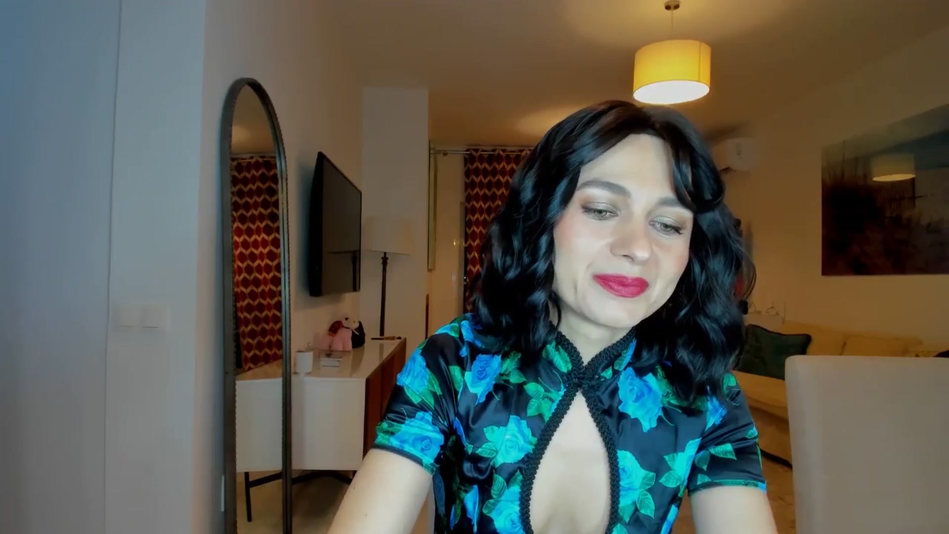 Gallery image thumbnail from KateMirage's myfreecams stream on, 01/08/2026, 19:54 image 17 of 20