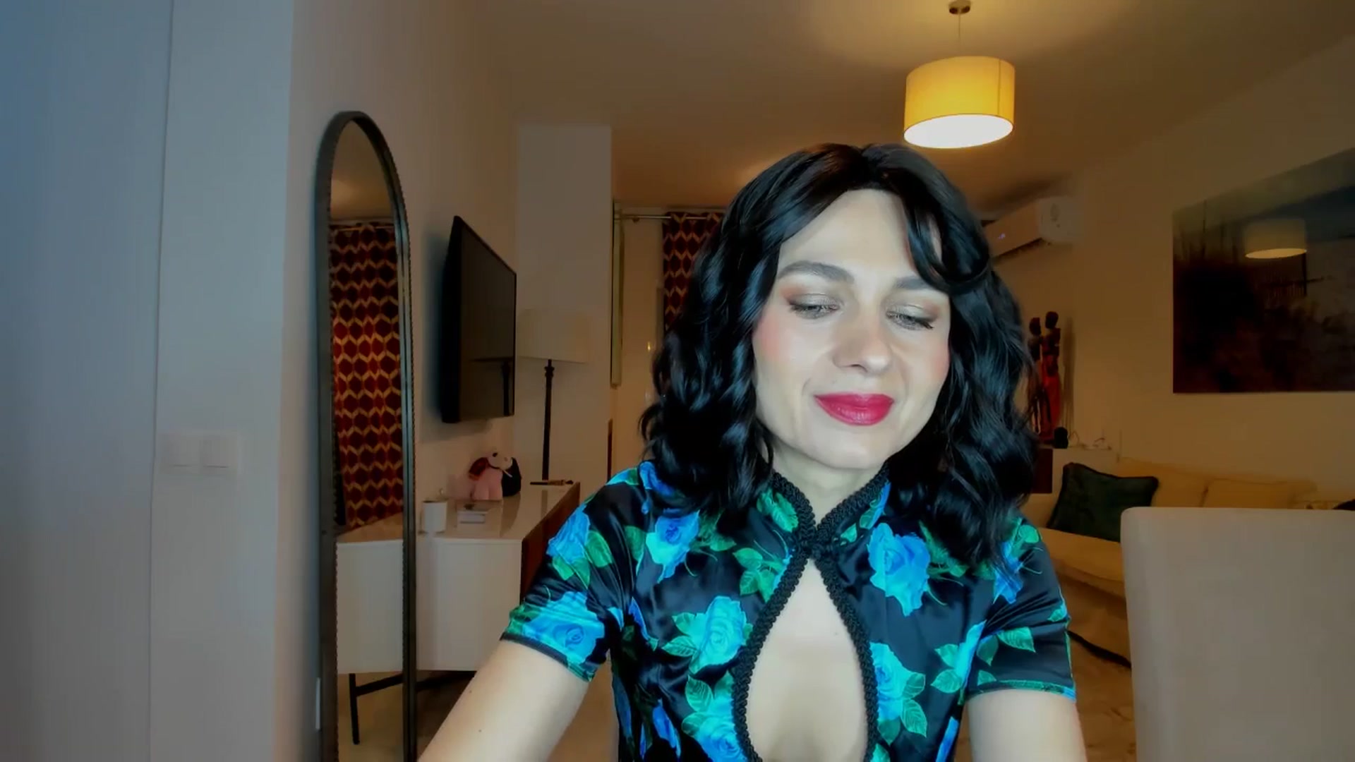Gallery image thumbnail from KateMirage's myfreecams stream on, 01/08/2026, 19:54 image 15 of 20