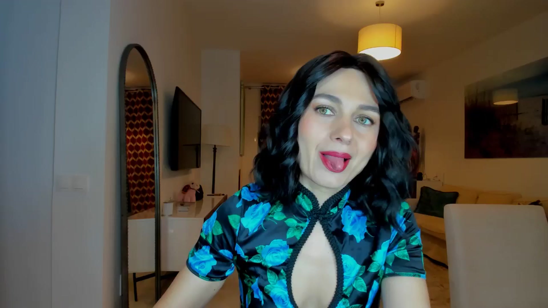 Gallery image thumbnail from KateMirage's myfreecams stream on, 01/08/2026, 19:54 image 7 of 20