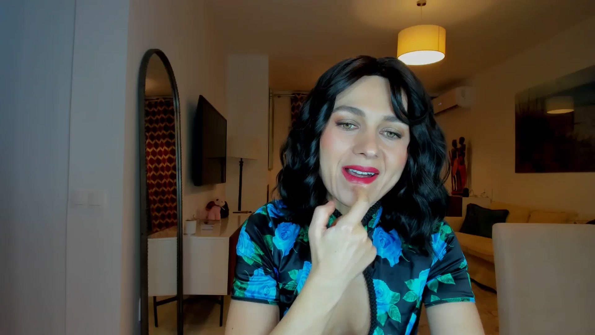 Gallery image thumbnail from KateMirage's myfreecams stream on, 01/08/2026, 19:54 image 16 of 20