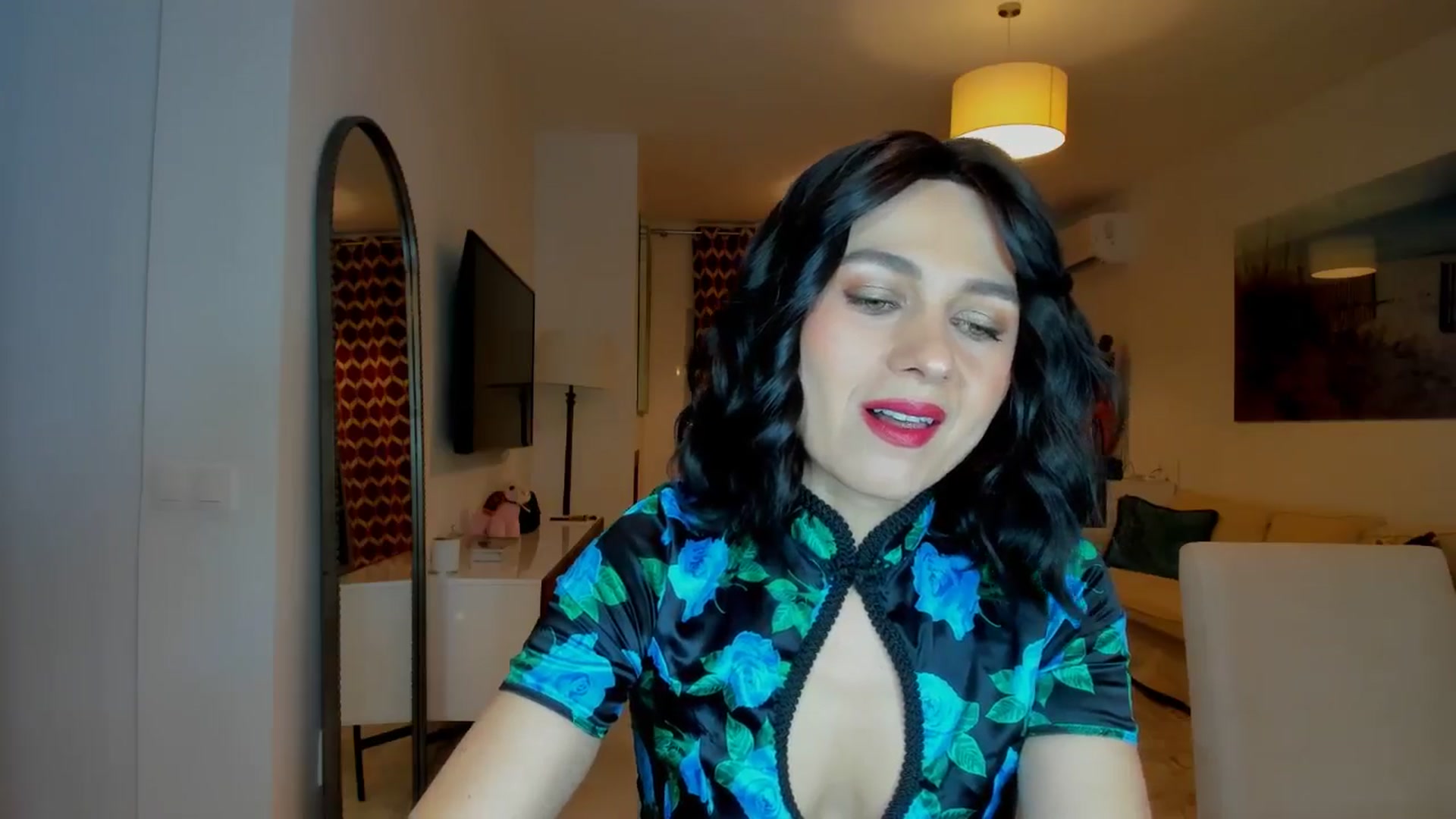 Gallery image thumbnail from KateMirage's myfreecams stream on, 01/08/2026, 19:54 image 8 of 20