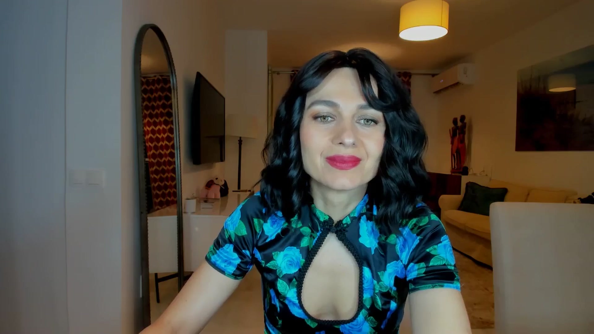 Gallery image thumbnail from KateMirage's myfreecams stream on, 01/08/2026, 23:41 image 16 of 20